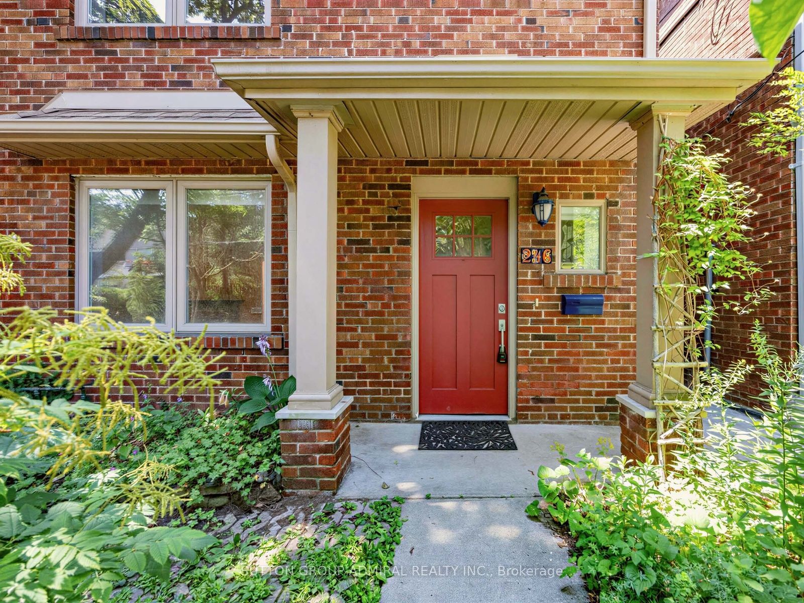 246 Ellis Avenue, Toronto, ON M6S 2X2