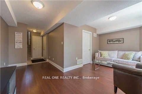2280 Baronwood Drive 22, Oakville, ON L6M 5J8 photo 3