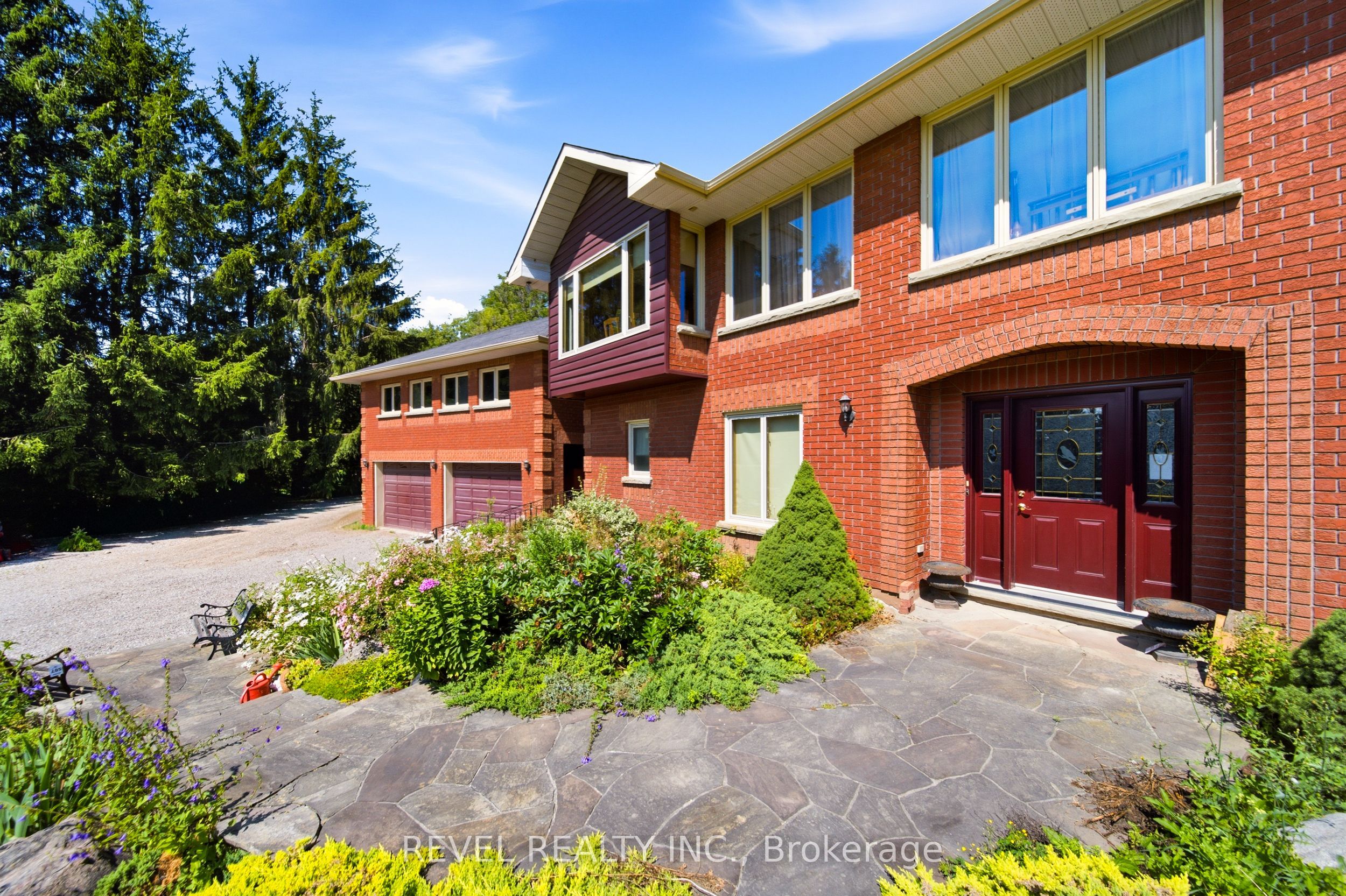 3156 Escarpment Side Road, Caledon, ON L7K 1E6 photo 4