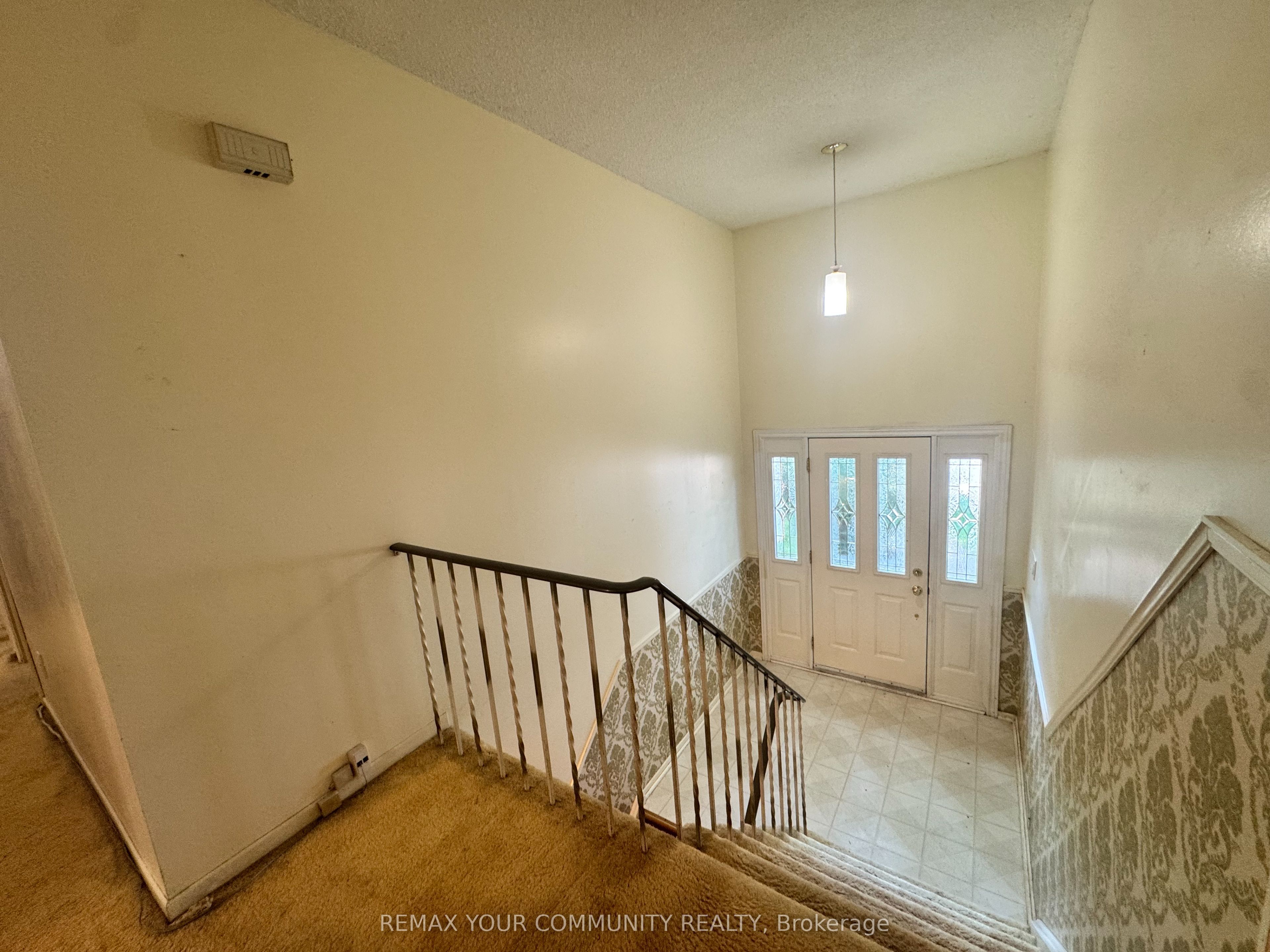 2063 Waters Edge Drive, Oakville, ON L6L 1A3 photo 3