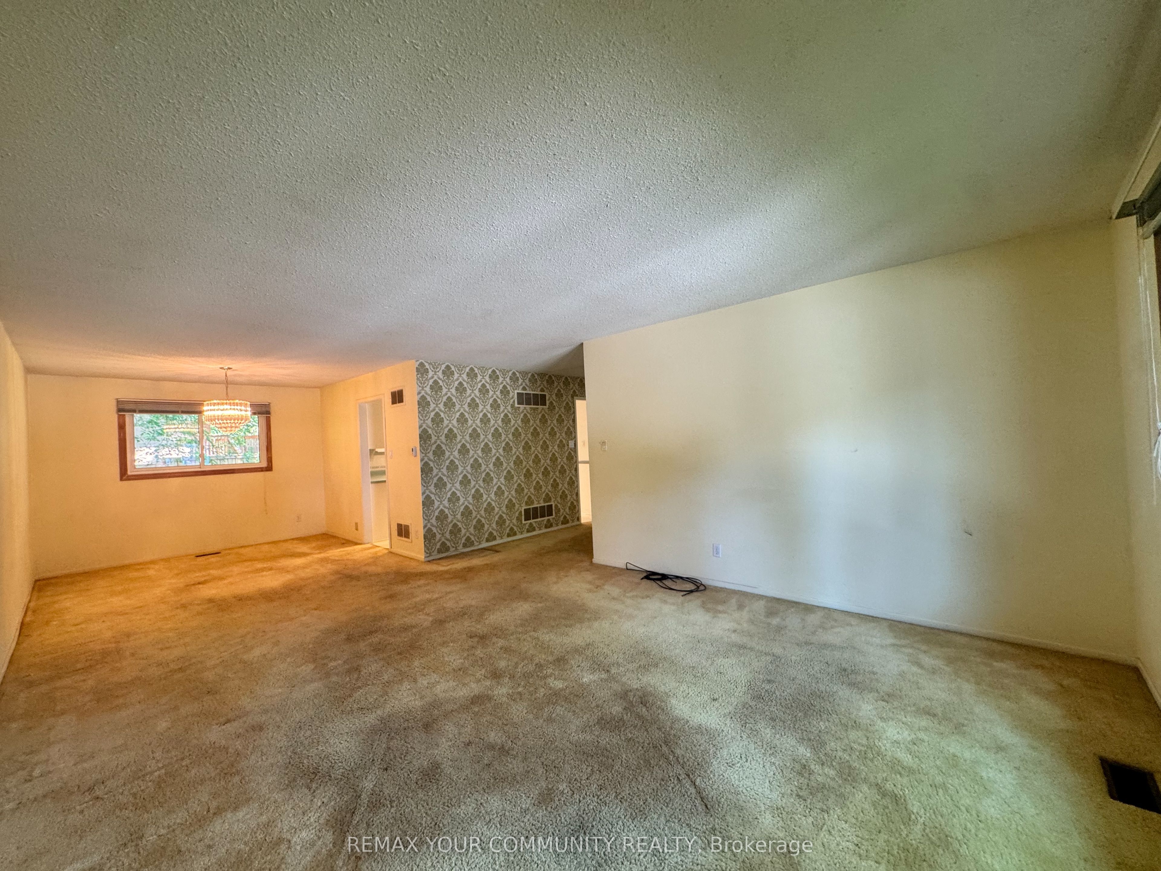 2063 Waters Edge Drive, Oakville, ON L6L 1A3 photo 5