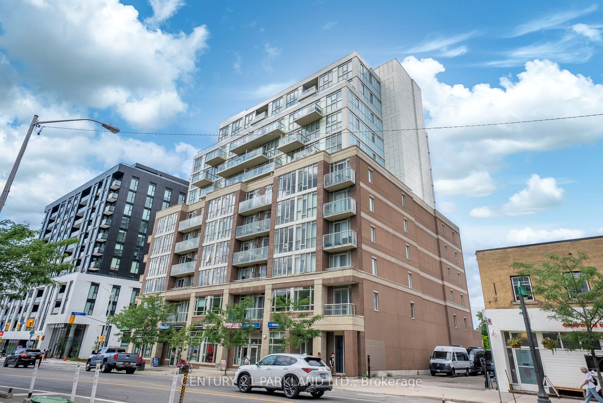 1638 Bloor Street W 602, Toronto, ON M6P 1A7