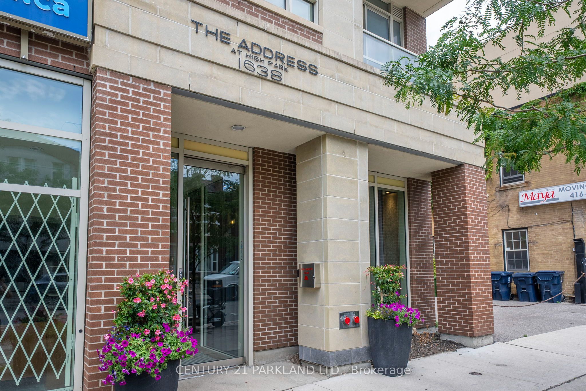 1638 Bloor Street W 602, Toronto, ON M6P 1A7 photo 2