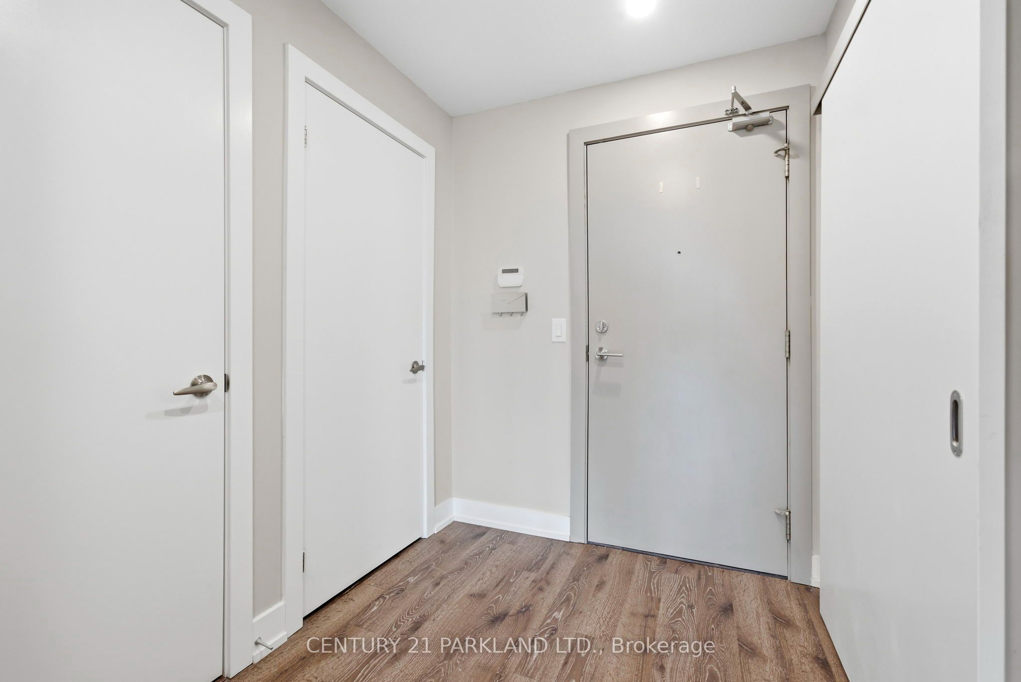 1638 Bloor Street W 602, Toronto, ON M6P 1A7 photo 5