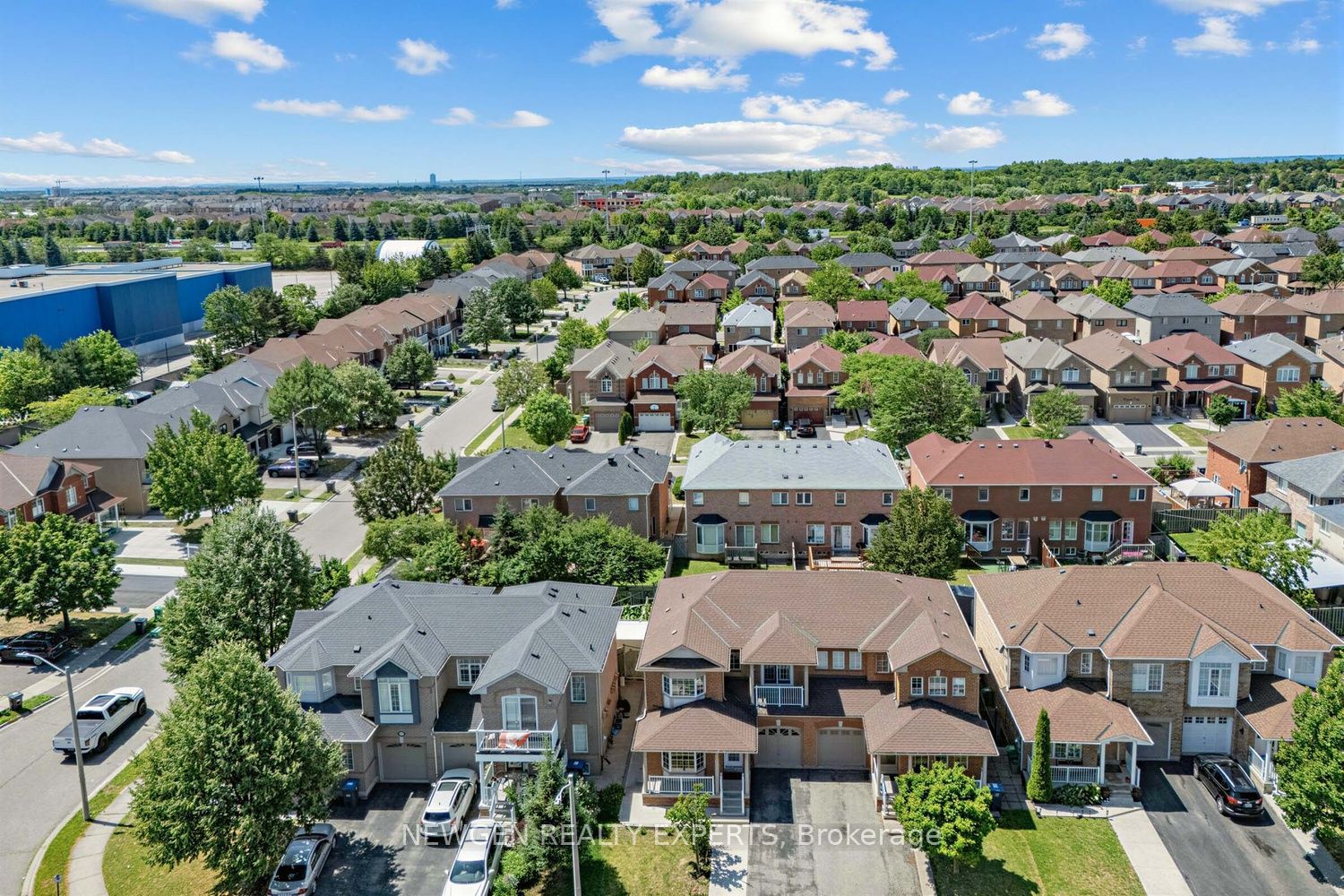 10 Checkerberry Crescent, Brampton, ON L6R 2T2 photo 3
