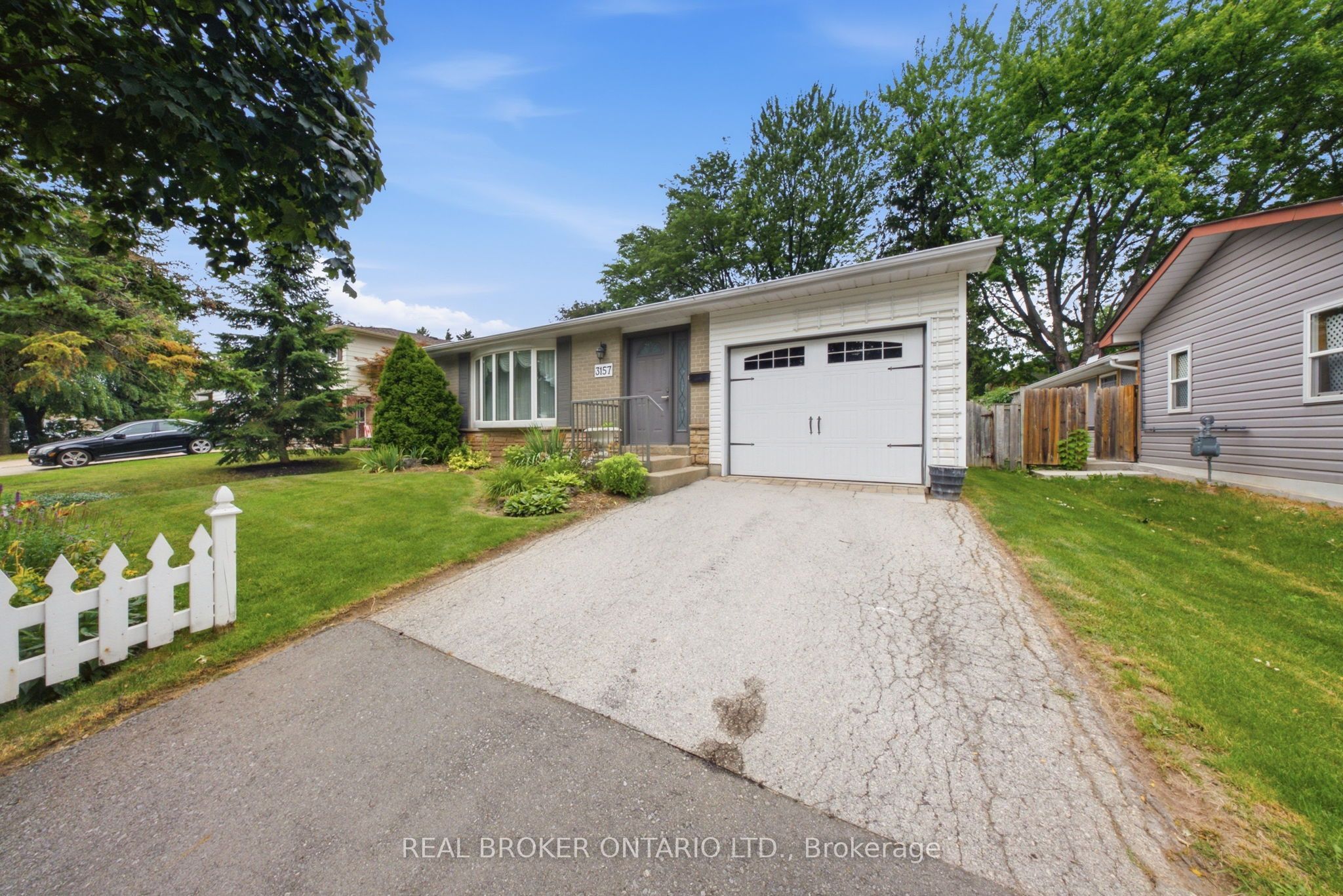 3157 Palmer Drive, Burlington, ON L7M 1L3 photo 3