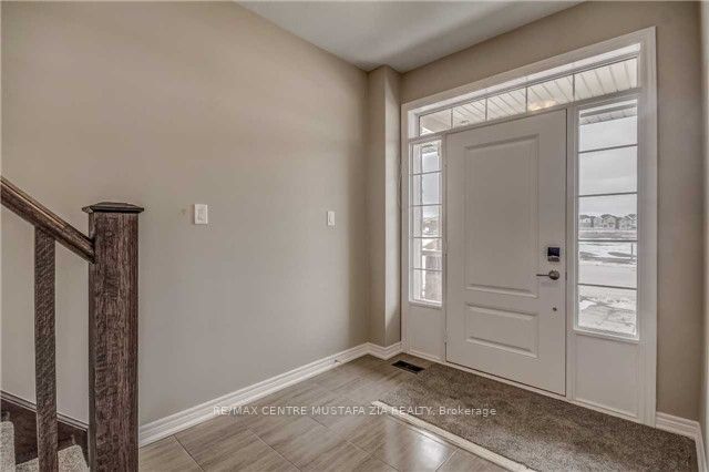 3106 Postridge Drive, Oakville, ON L6H 0R2 photo 2