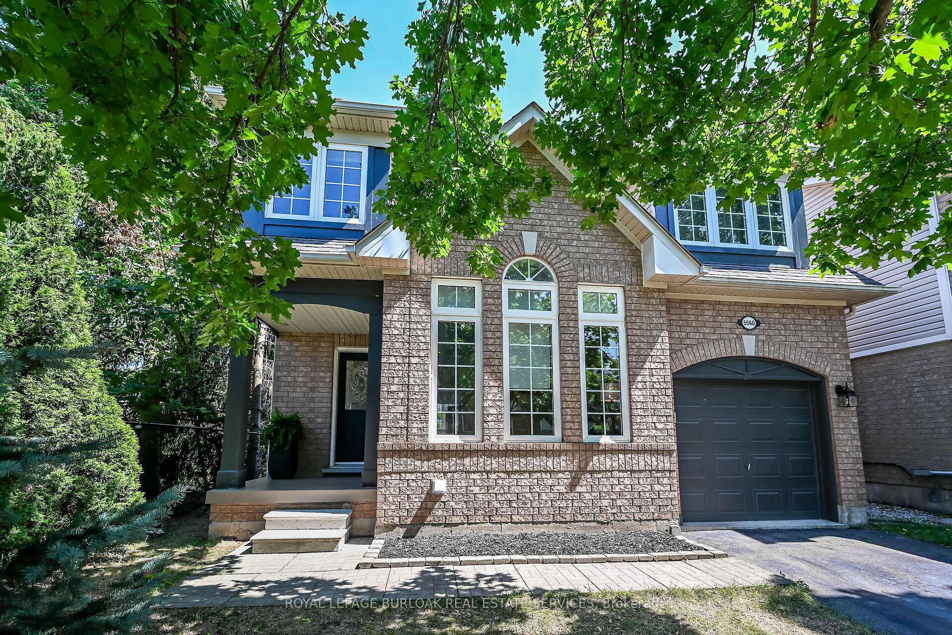 5660 Rosaline Road, Burlington, ON L7L 6T4 photo 2