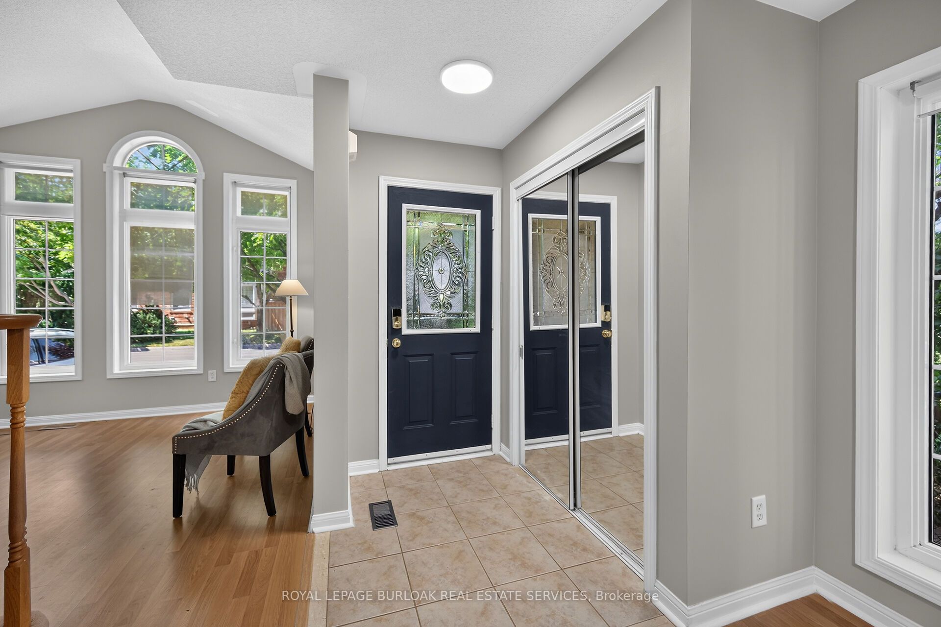 5660 Rosaline Road, Burlington, ON L7L 6T4 photo 4