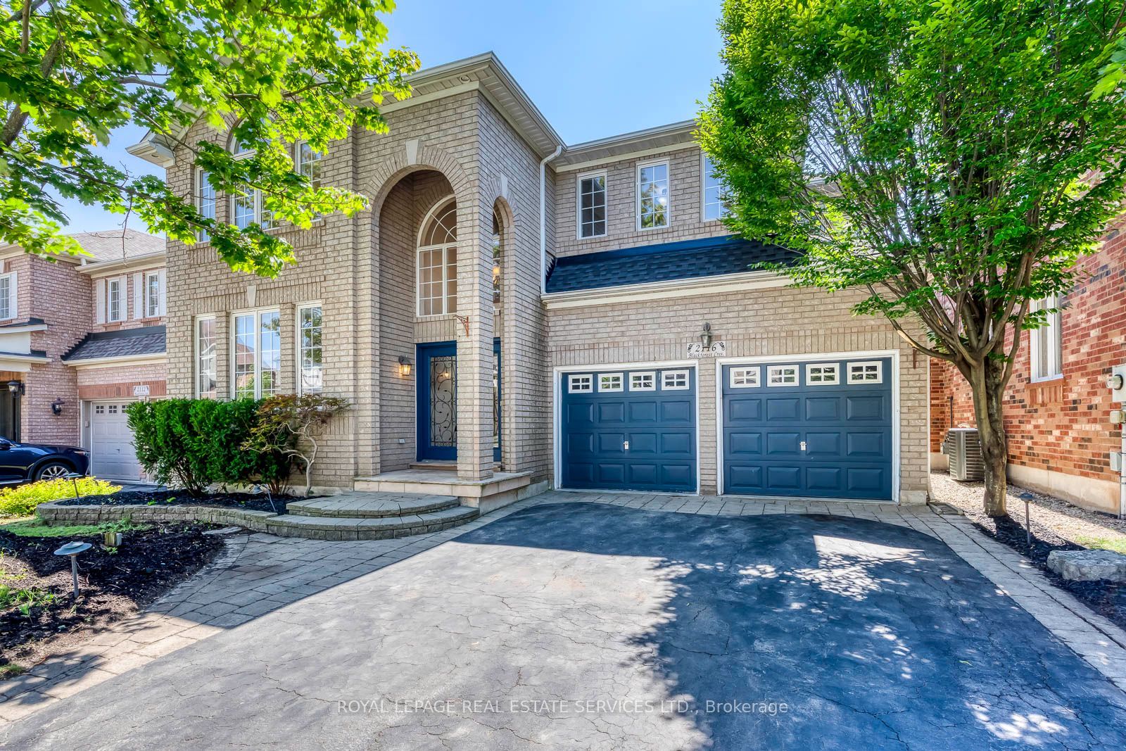 2116 Blackforest Crescent, Oakville, ON L6M 4T6 photo 3