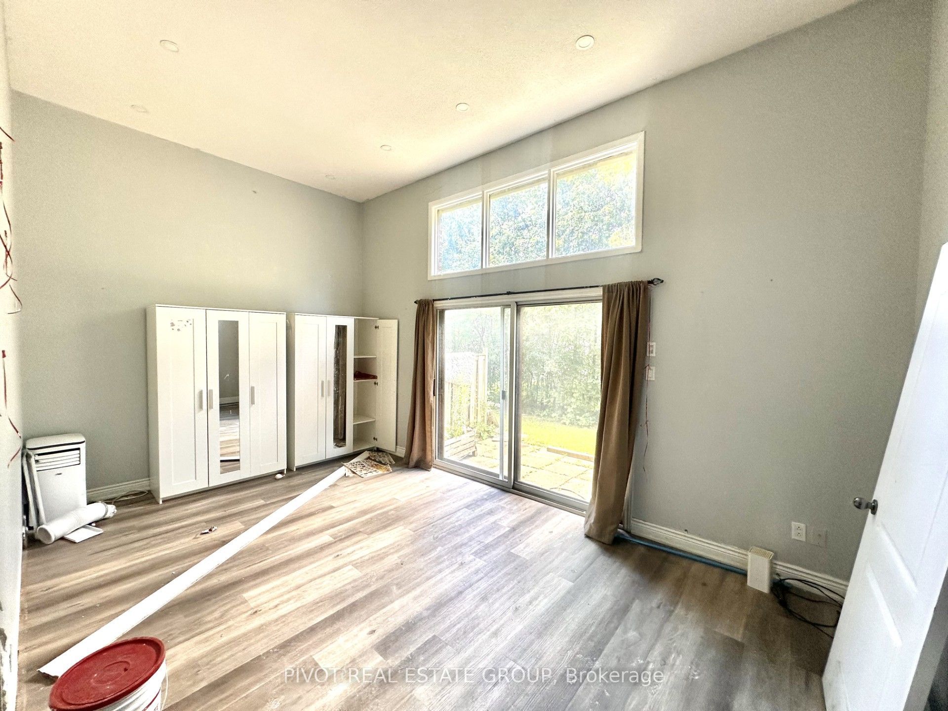 24 Mccallum Court, Brampton, ON L6W 3M4 photo 2