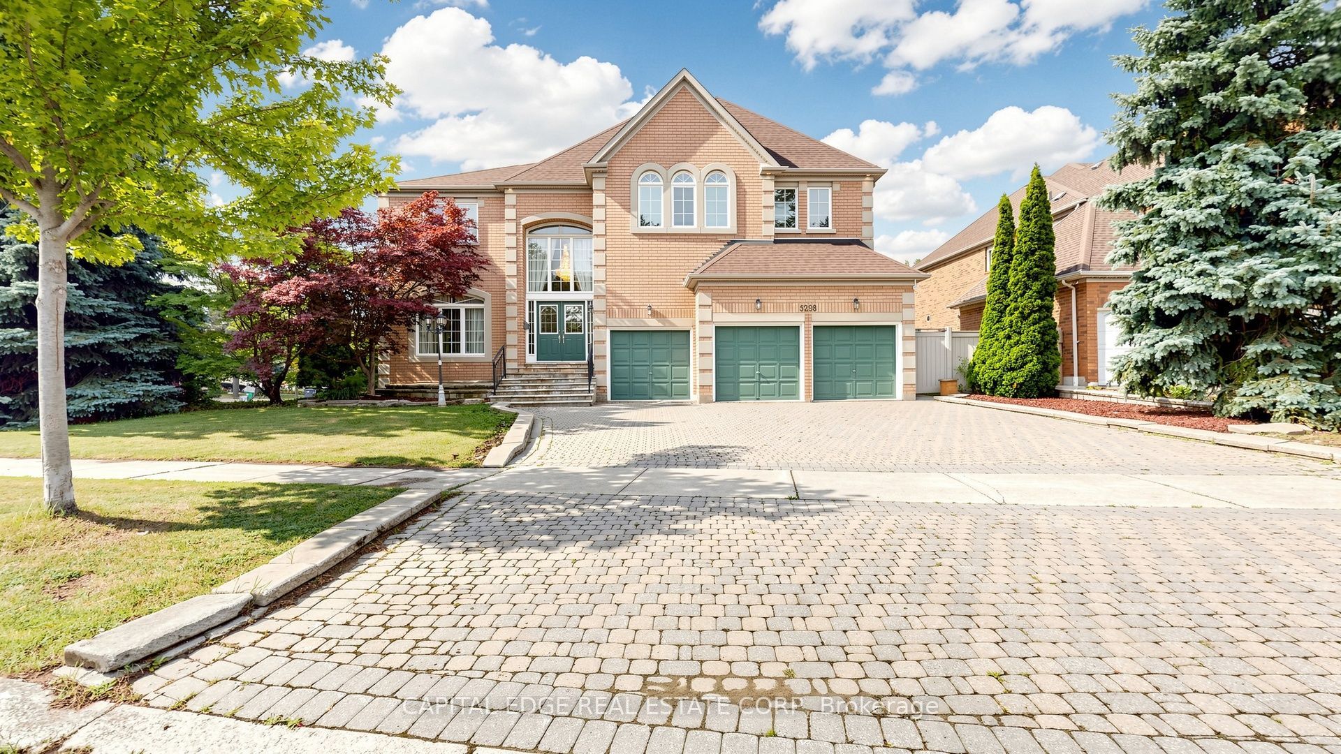 5298 Roanoke Court, Mississauga, ON L5M 5H8