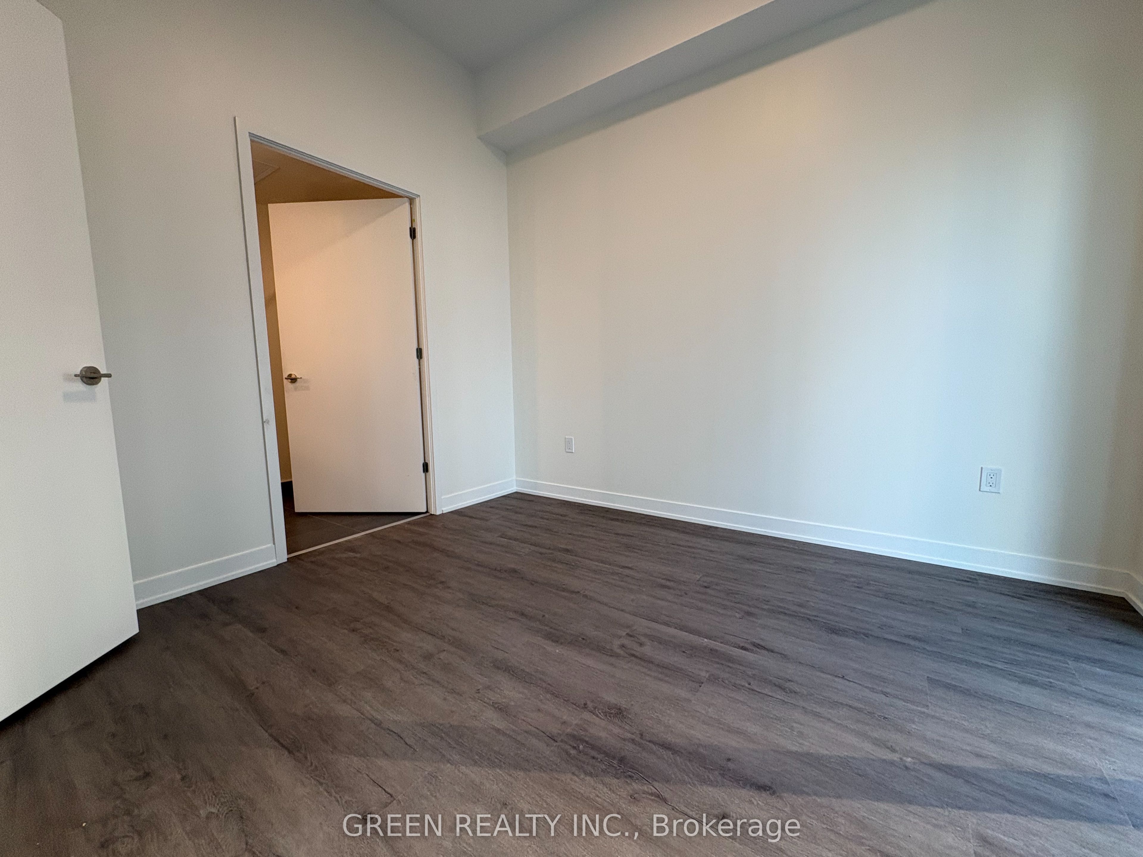 25 Gibbs Road 401, Toronto, ON M9B 6E2 photo 5