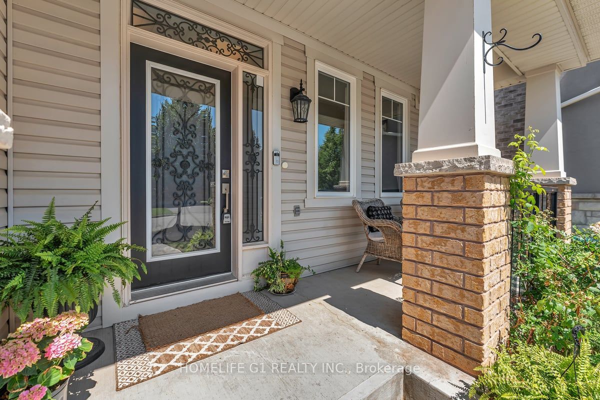 889 Challinor Terrace, Milton, ON L9T 7V6 photo 2