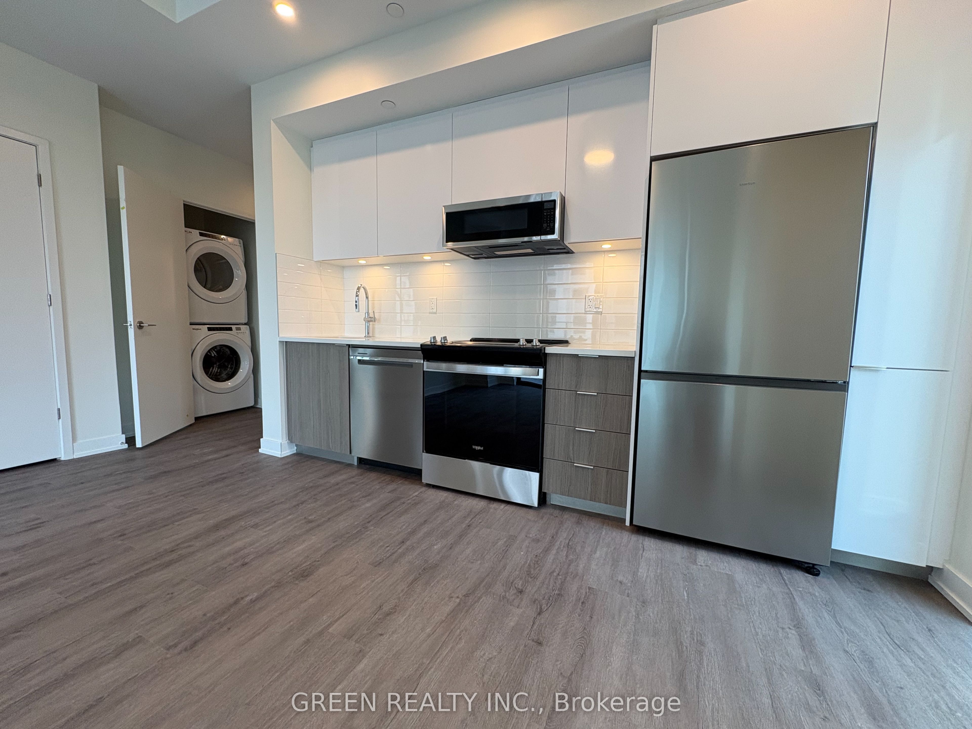 25 Gibbs Road 407, Toronto, ON M9B 6E2 photo 4