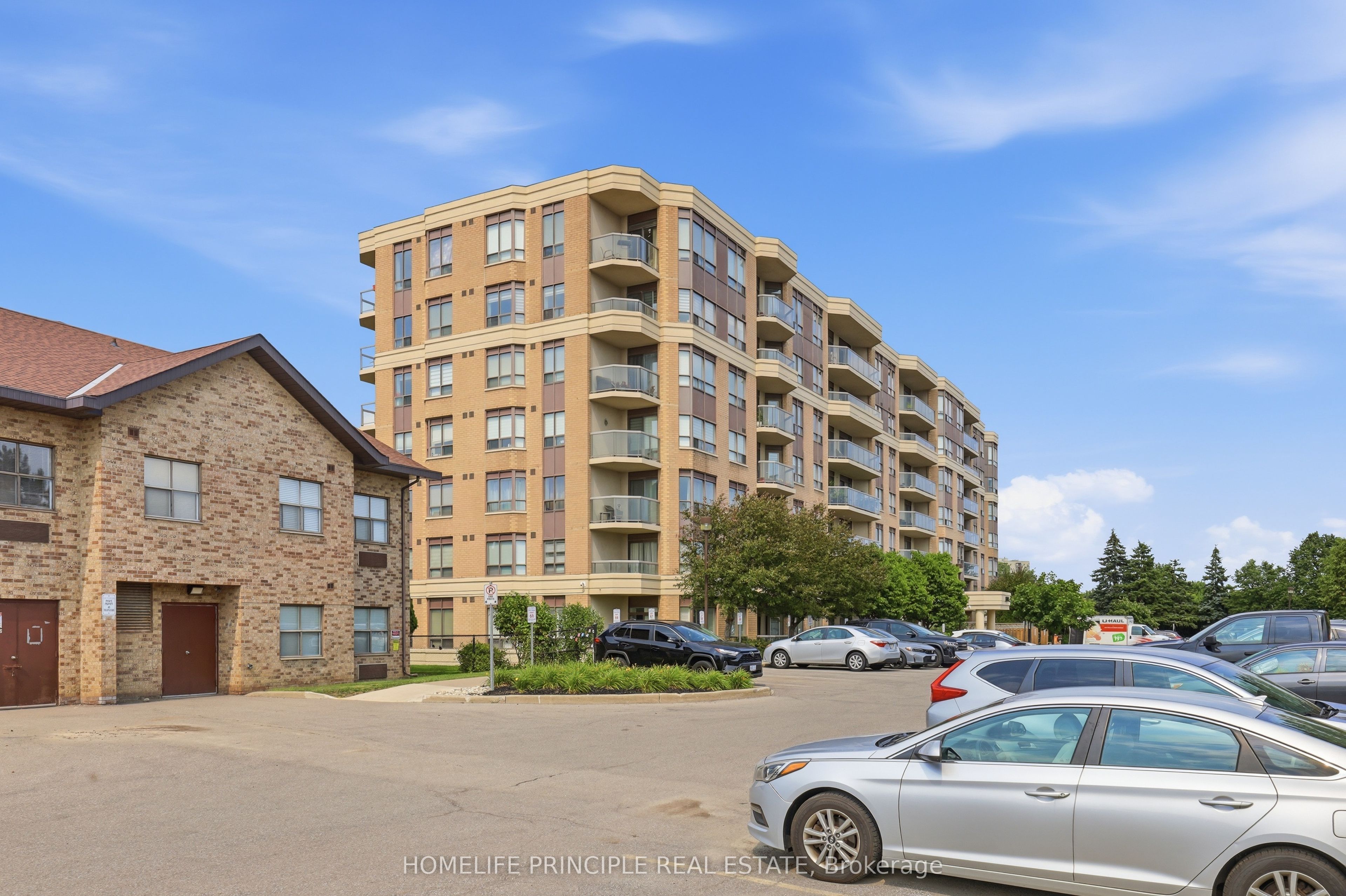 300 Ray Lawson Boulevard 201, Brampton, ON L6Y 5H5 photo 2