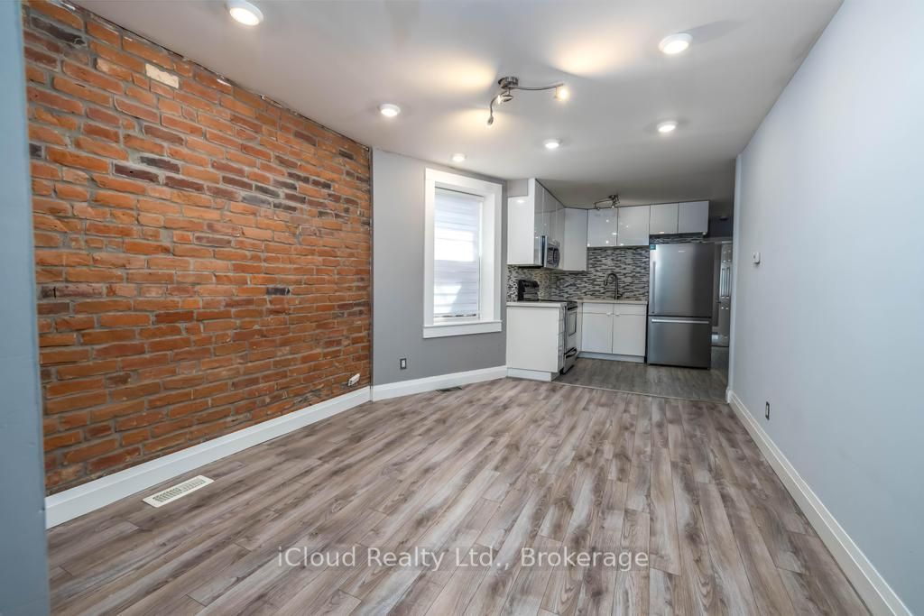 225 Wallace Avenue, Toronto, ON M6H 1V5 photo 5