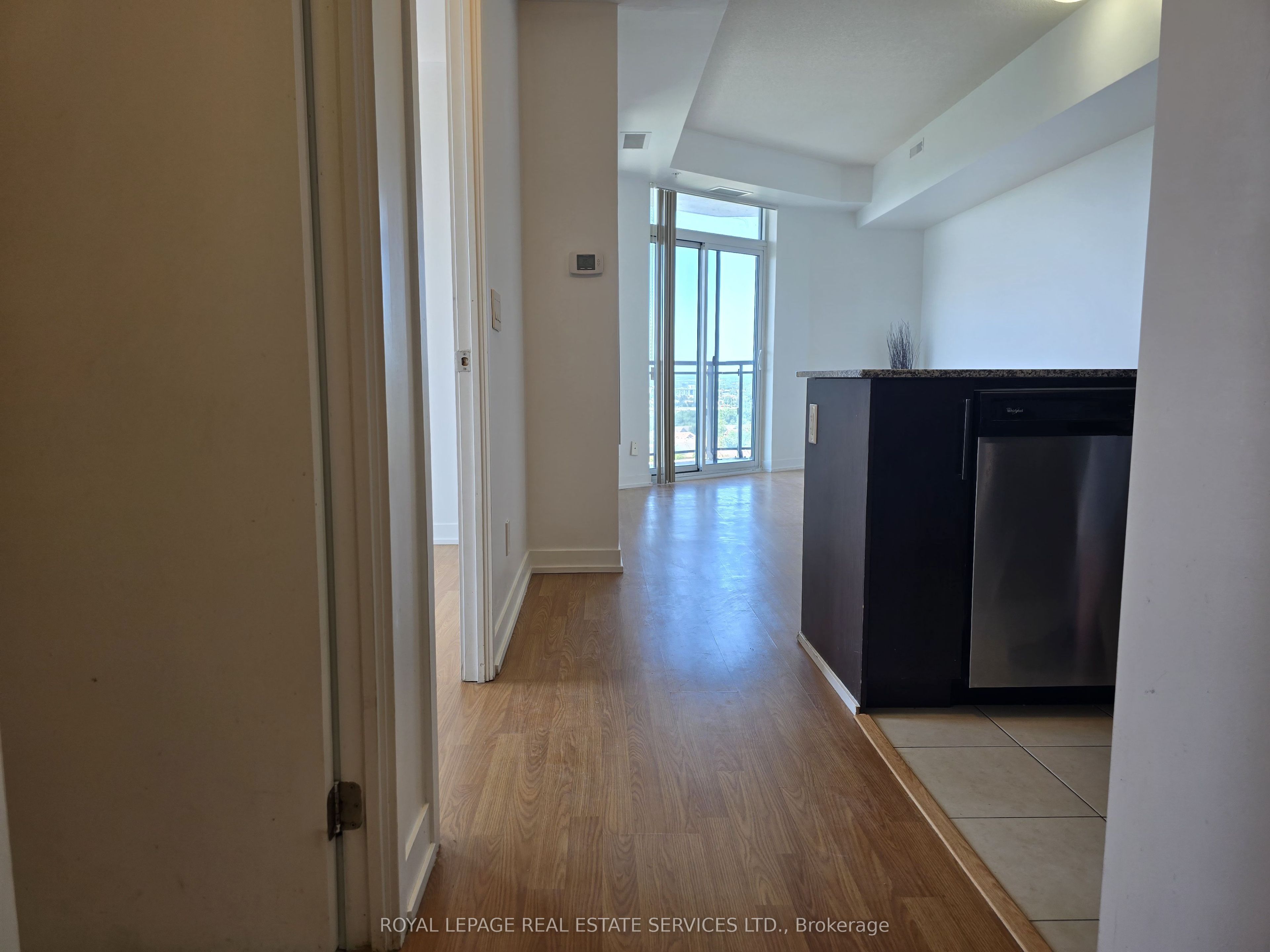840 Queens Plate Drive 1305, Toronto, ON M9W 0E7 photo 2