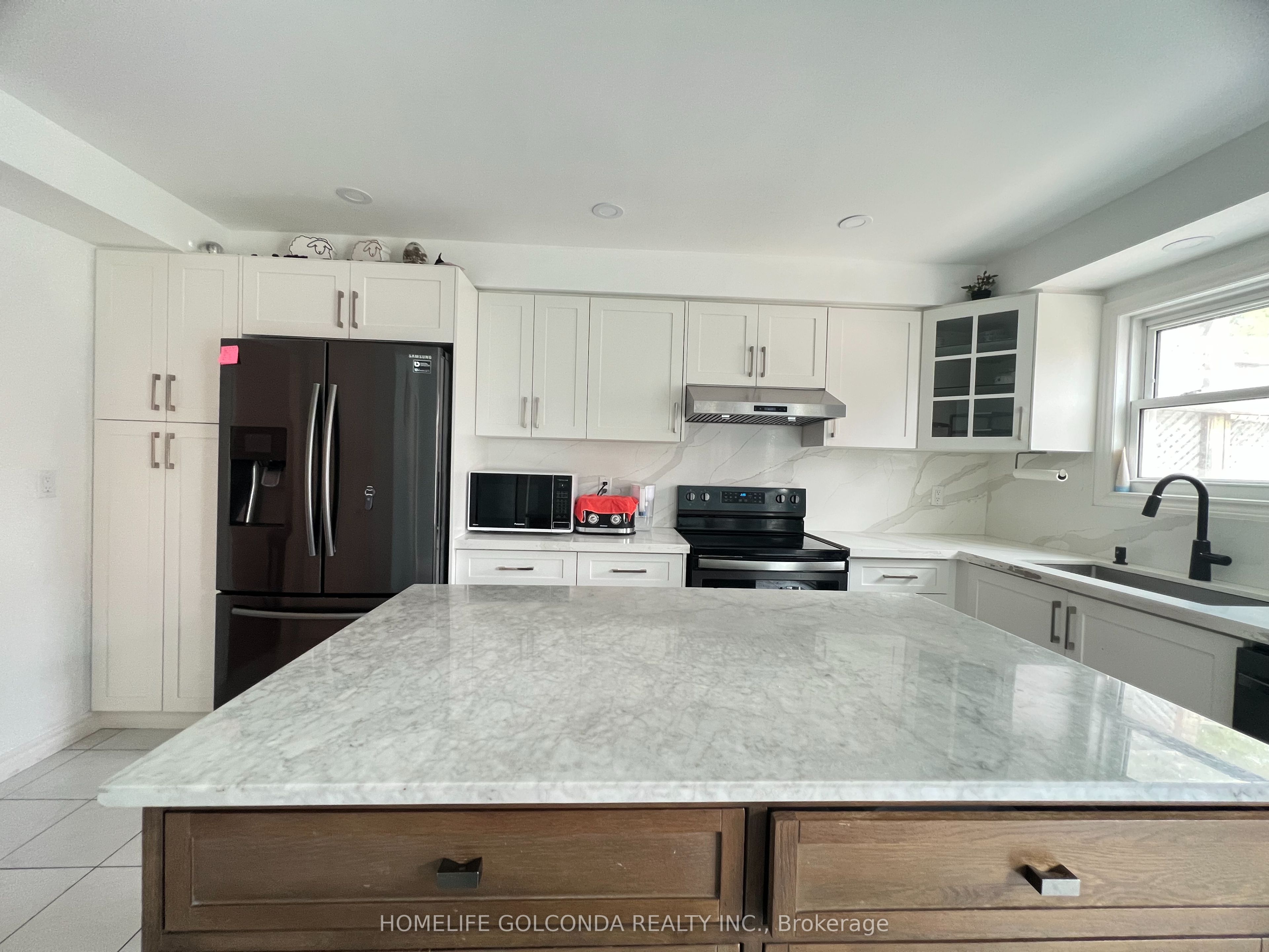 5404 Heritage Hills Boulevard Upper, Mississauga, ON L5R 2J4 photo 5