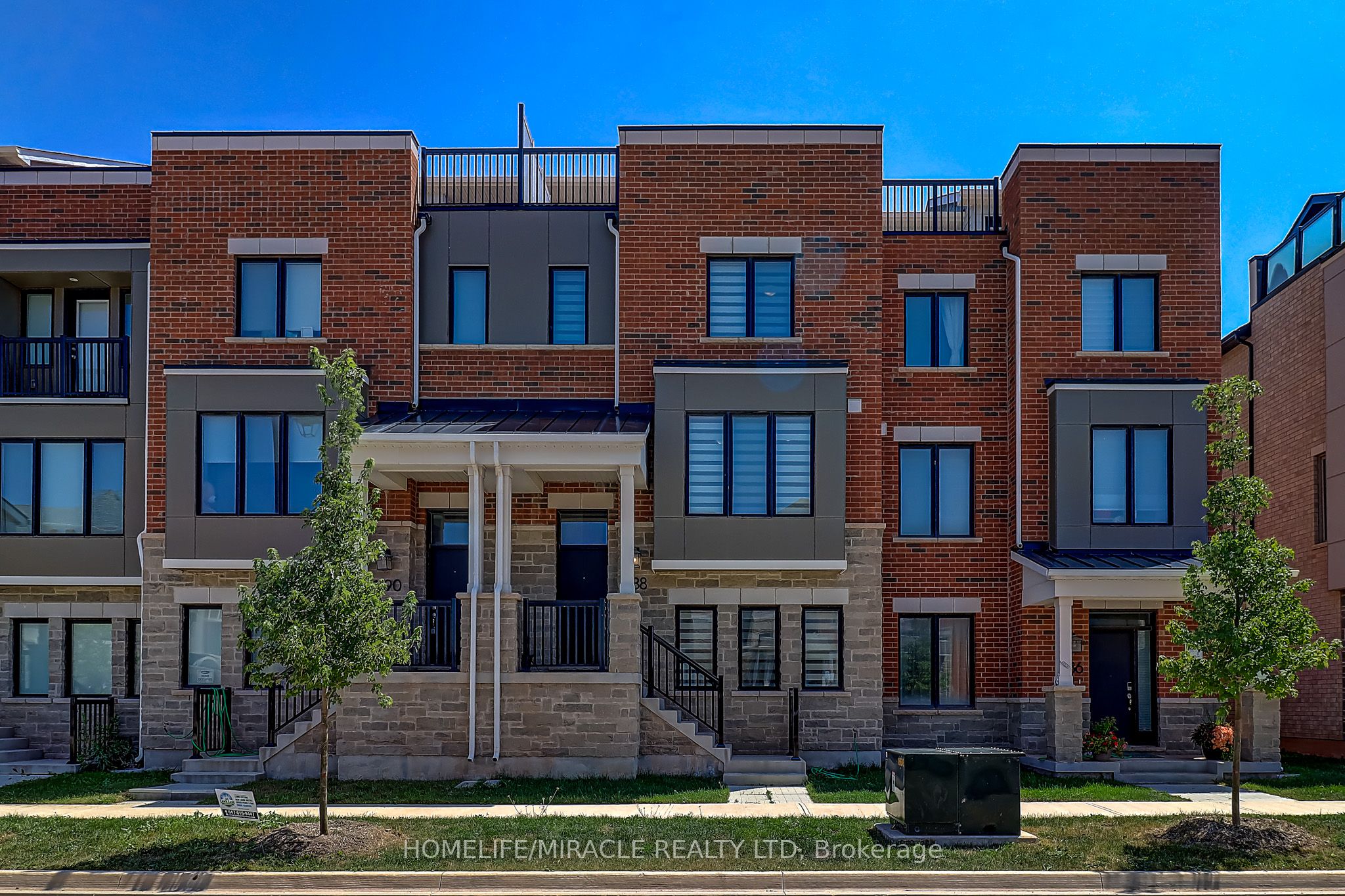 1188 Wheat Boom Drive, Oakville, ON L6H 7W4