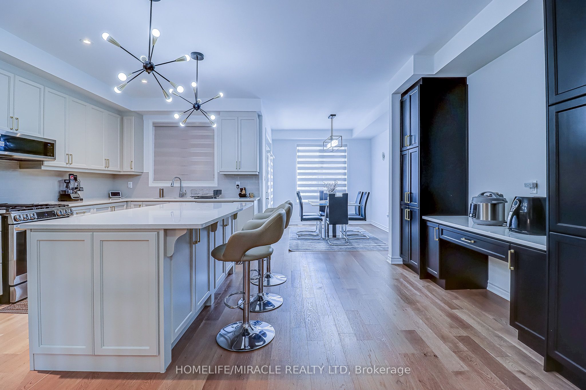 1188 Wheat Boom Drive, Oakville, ON L6H 7W4 photo 3
