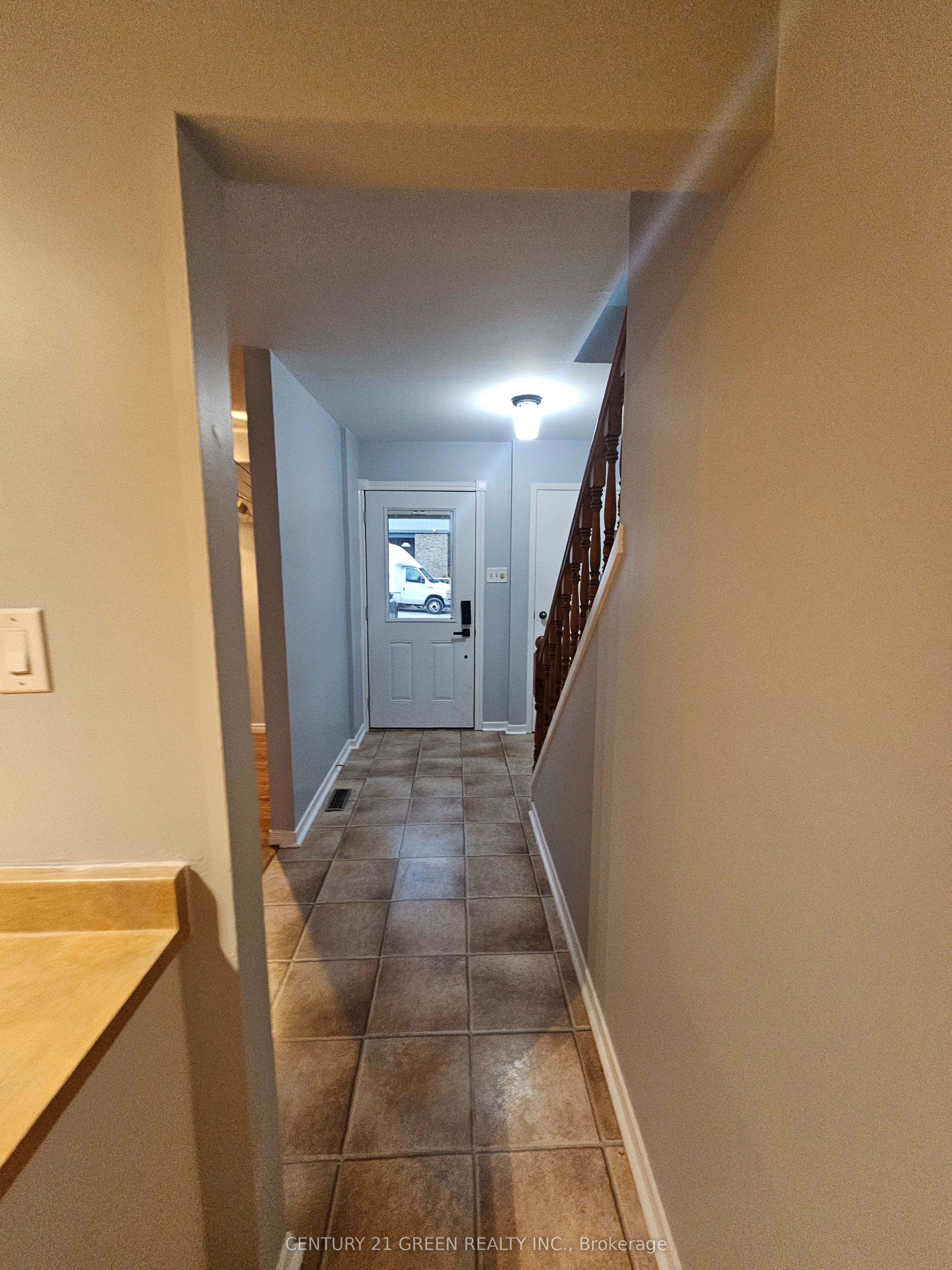 98 Falconer Drive 7, Mississauga, ON L5N 1Y2 photo 4