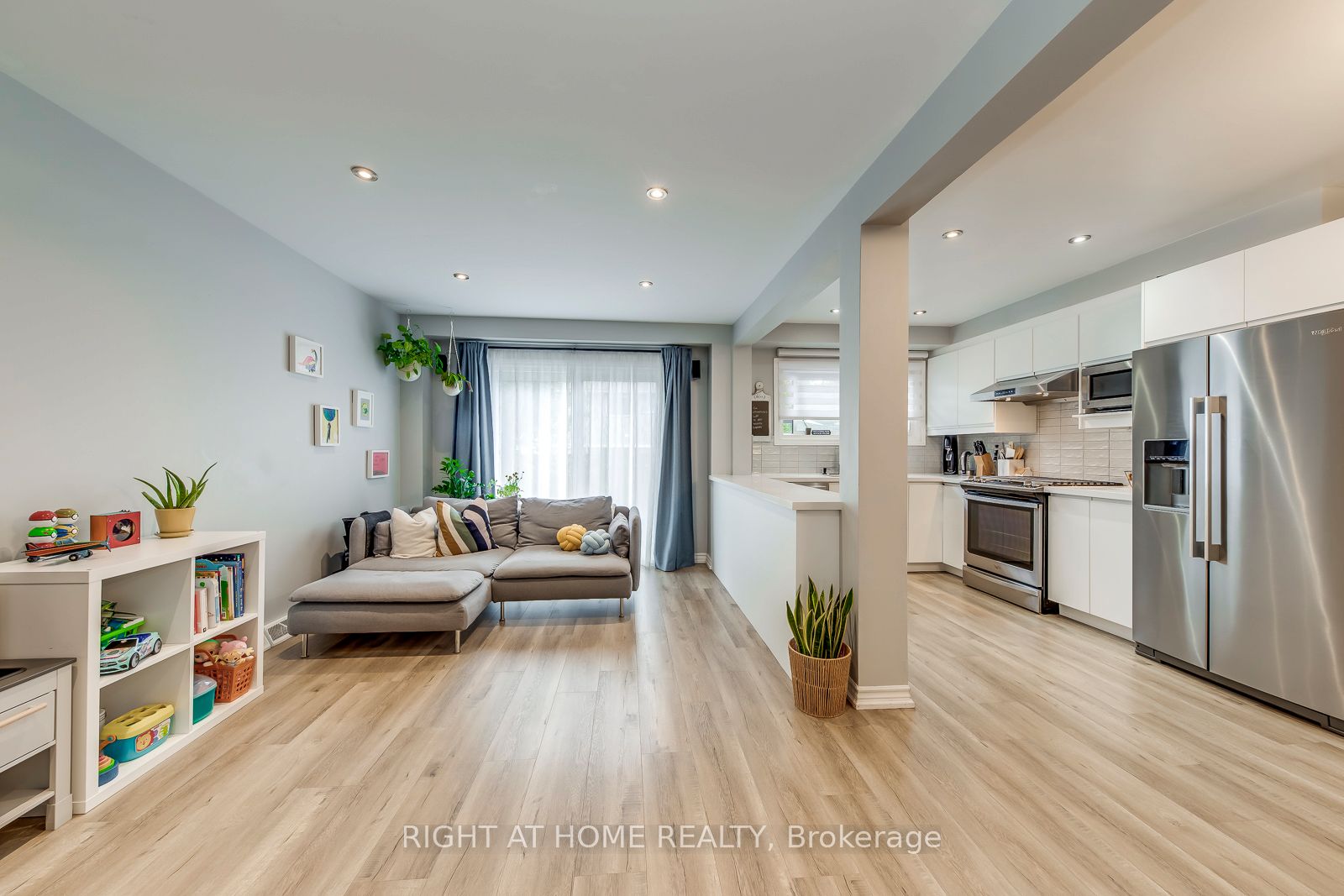 132 Ashton Crescent, Brampton, ON L6S 3J9 photo 5