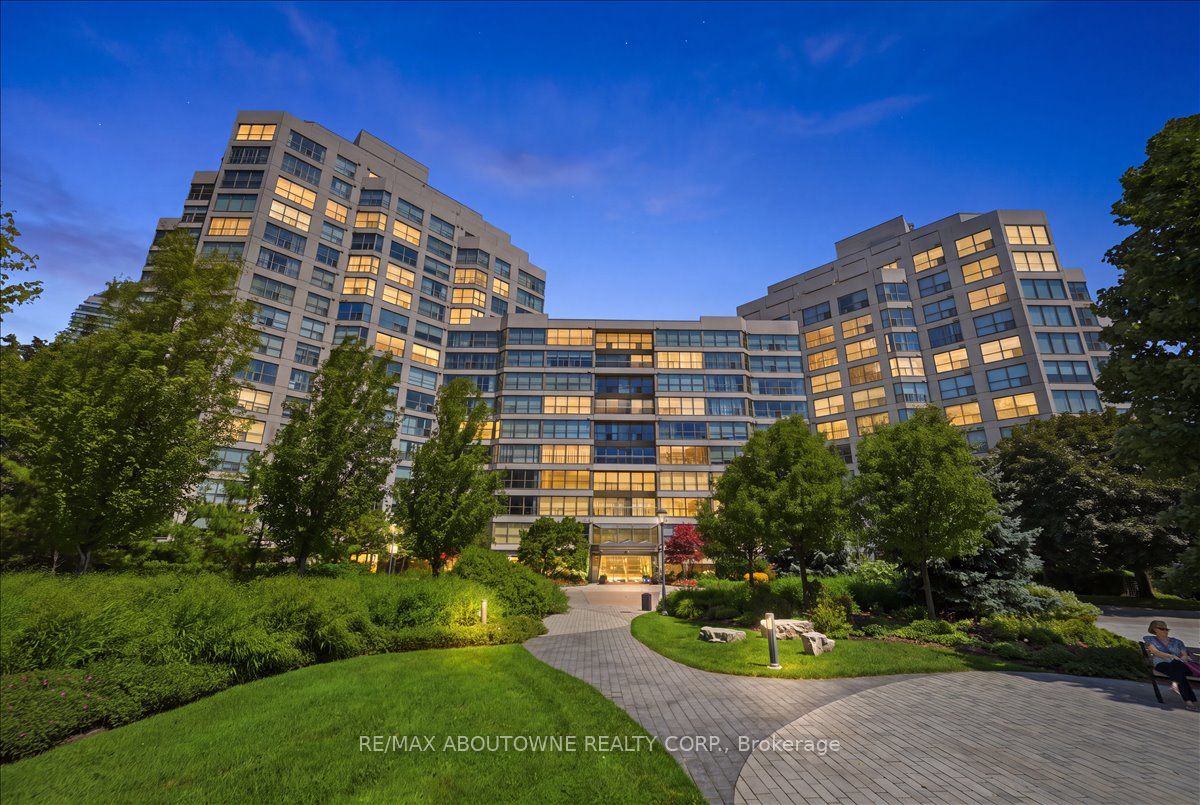 2261 Lakeshore Boulevard W 712, Toronto, ON M8V 3X1 photo 3