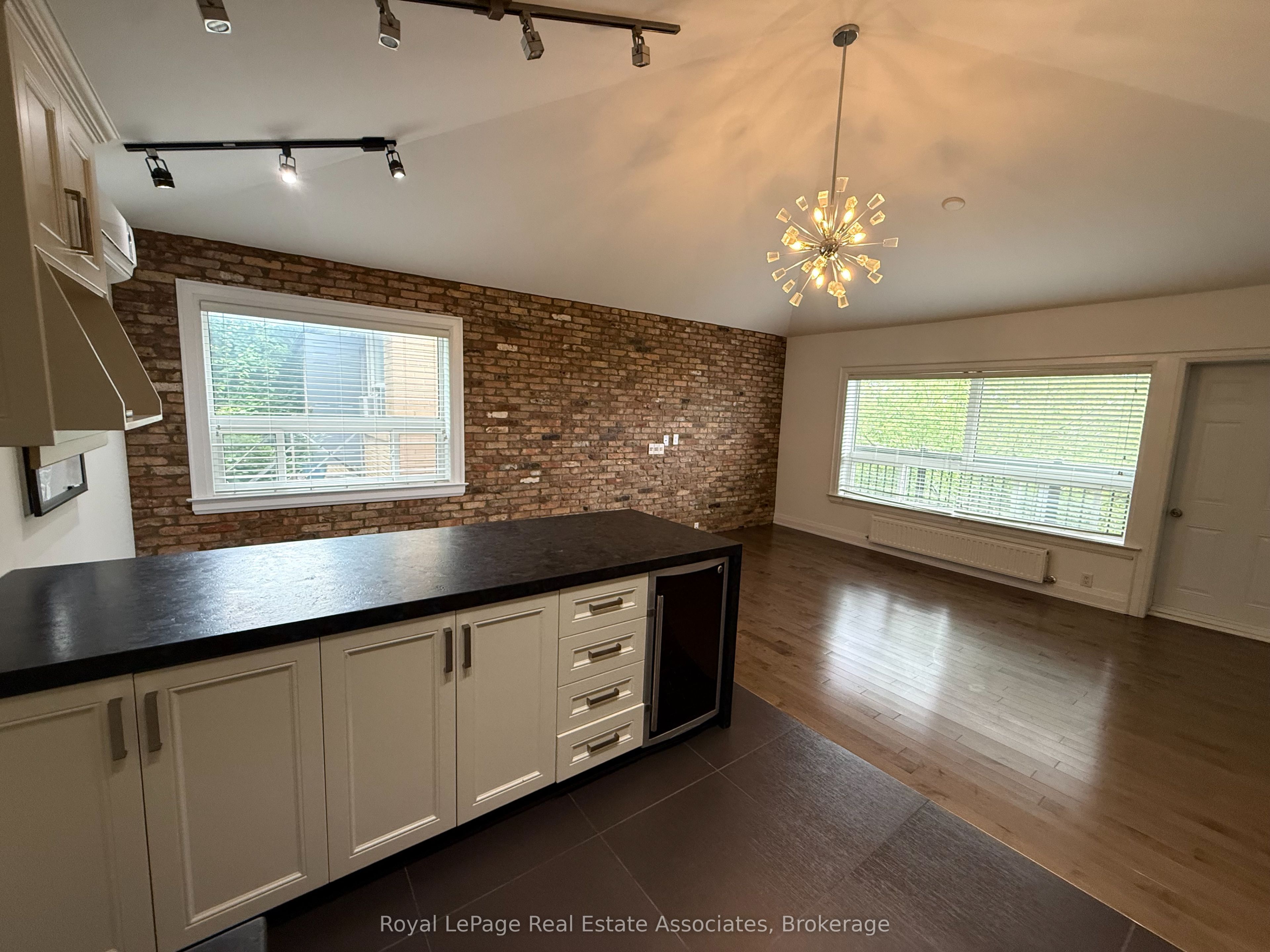 52 Cameron Avenue 4, Toronto, ON M6M 1R2 photo 4
