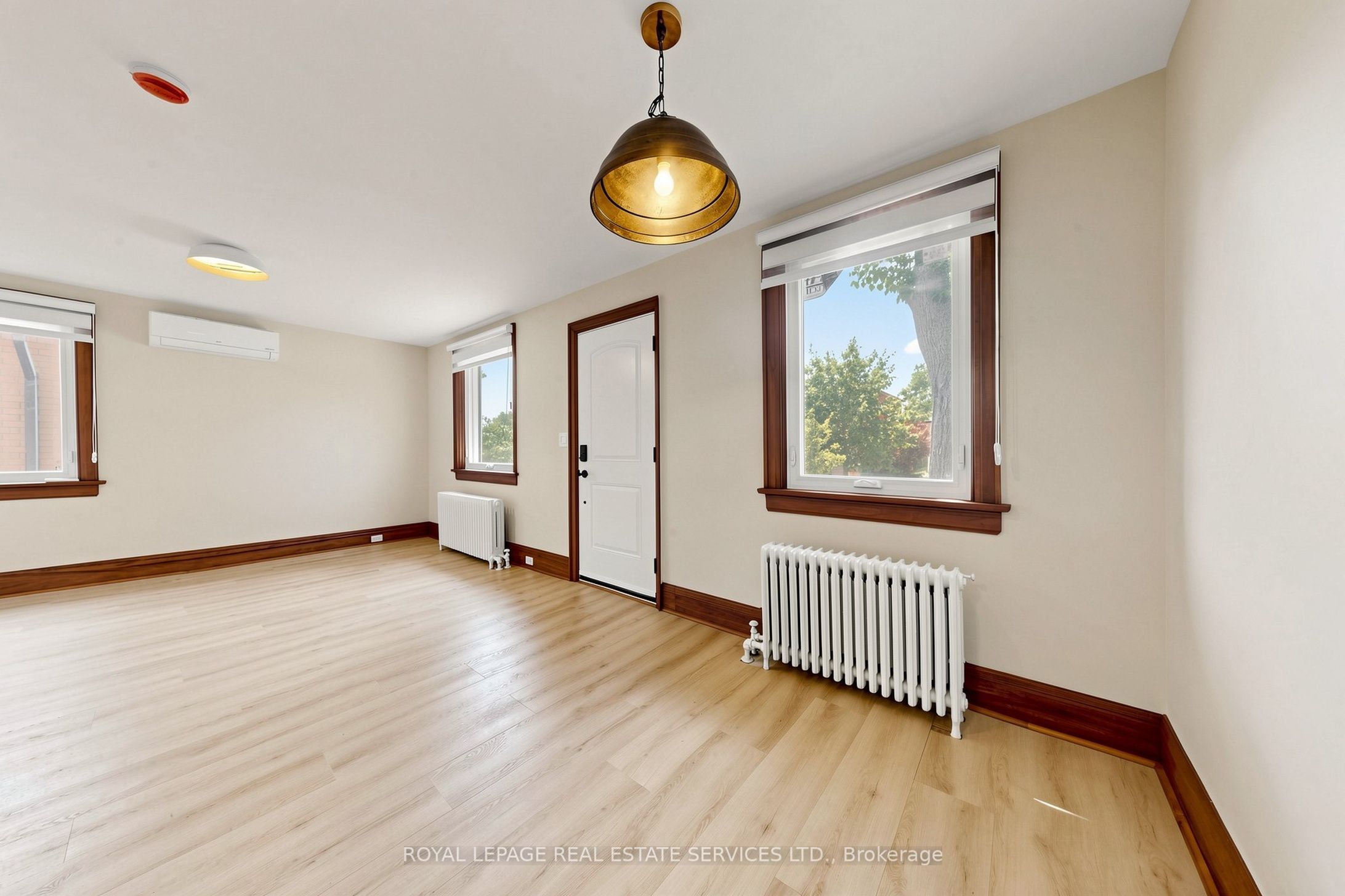 31 Rosemeade Avenue, Toronto, ON M8Y 3A2 photo 3