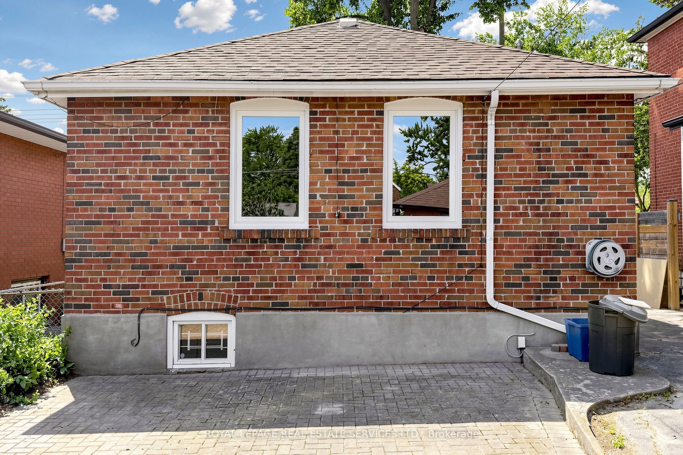 31 Rosemeade Avenue, Toronto, ON M8Y 3A2 photo 4
