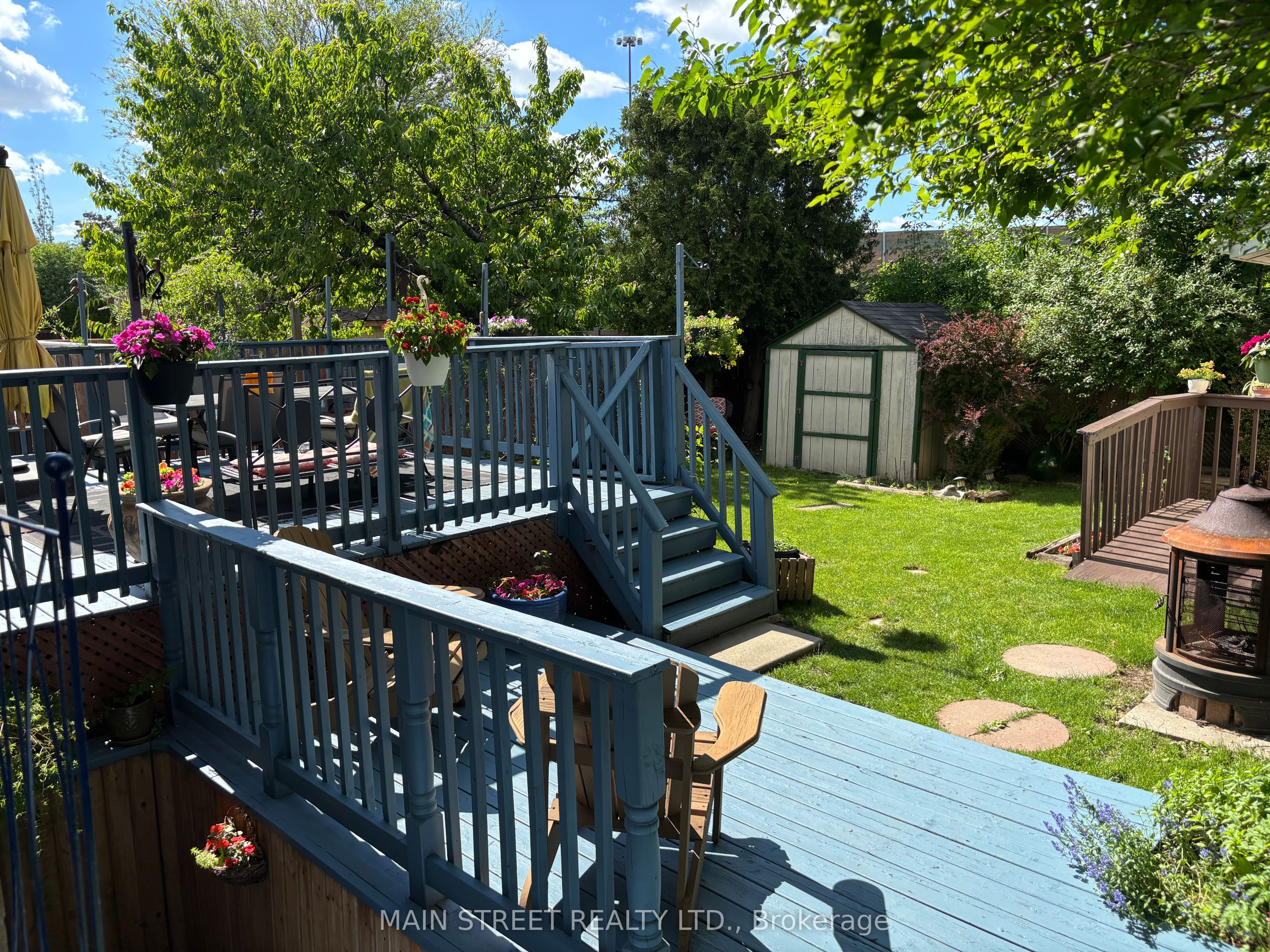 14 Westhampton Drive, Toronto, ON M9R 1X6 photo 2