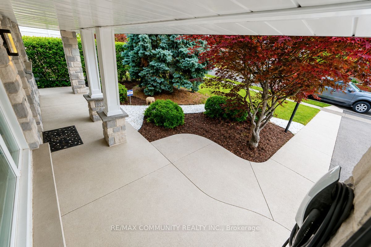 273 Bartley Bull Parkway, Brampton, ON L6W 2L2 photo 4