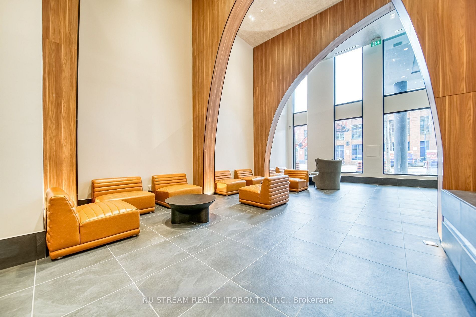 270 Dufferin Street 205, Toronto, ON M6K 0H8 photo 3