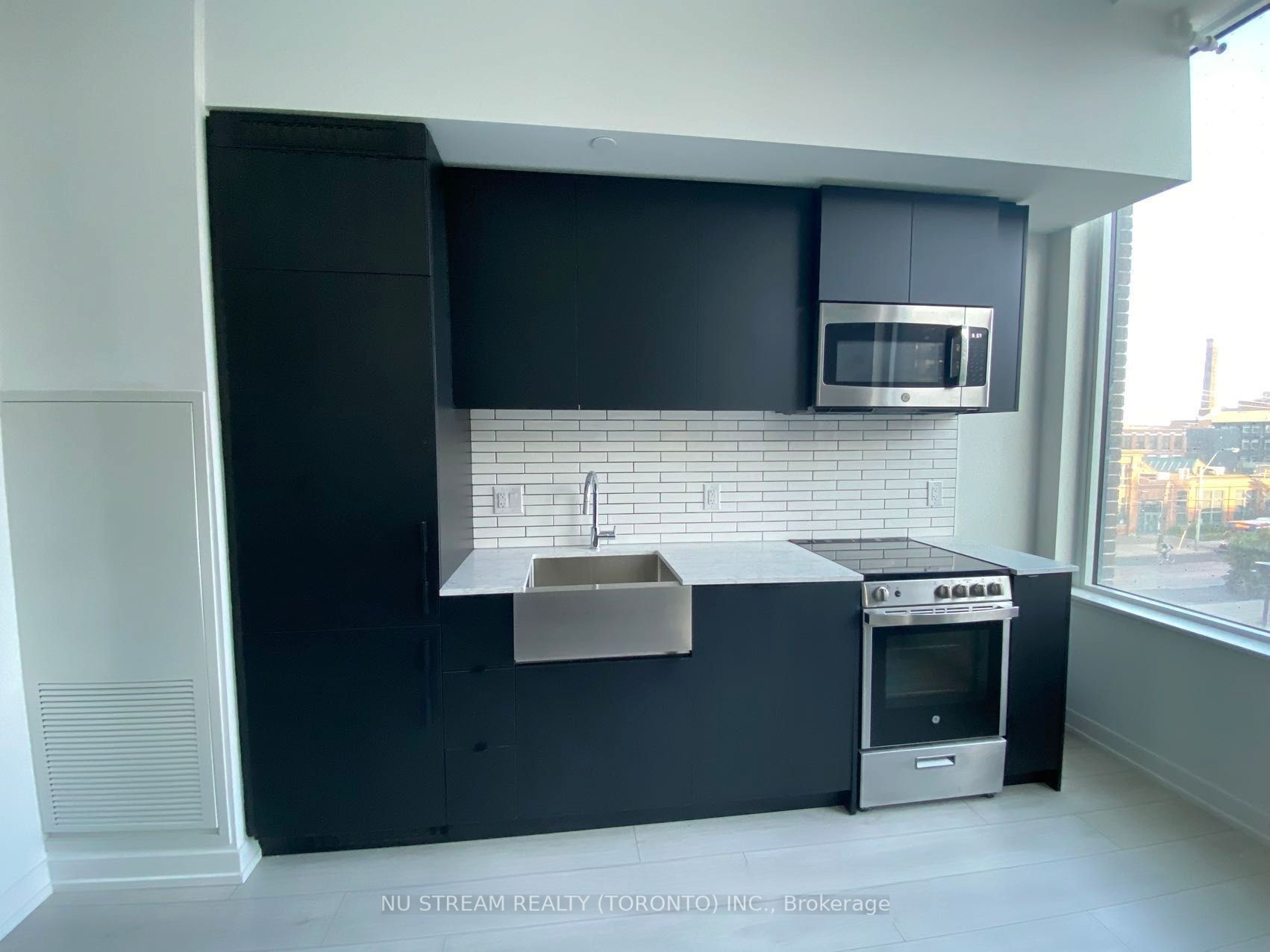 270 Dufferin Street 205, Toronto, ON M6K 0H8 photo 5
