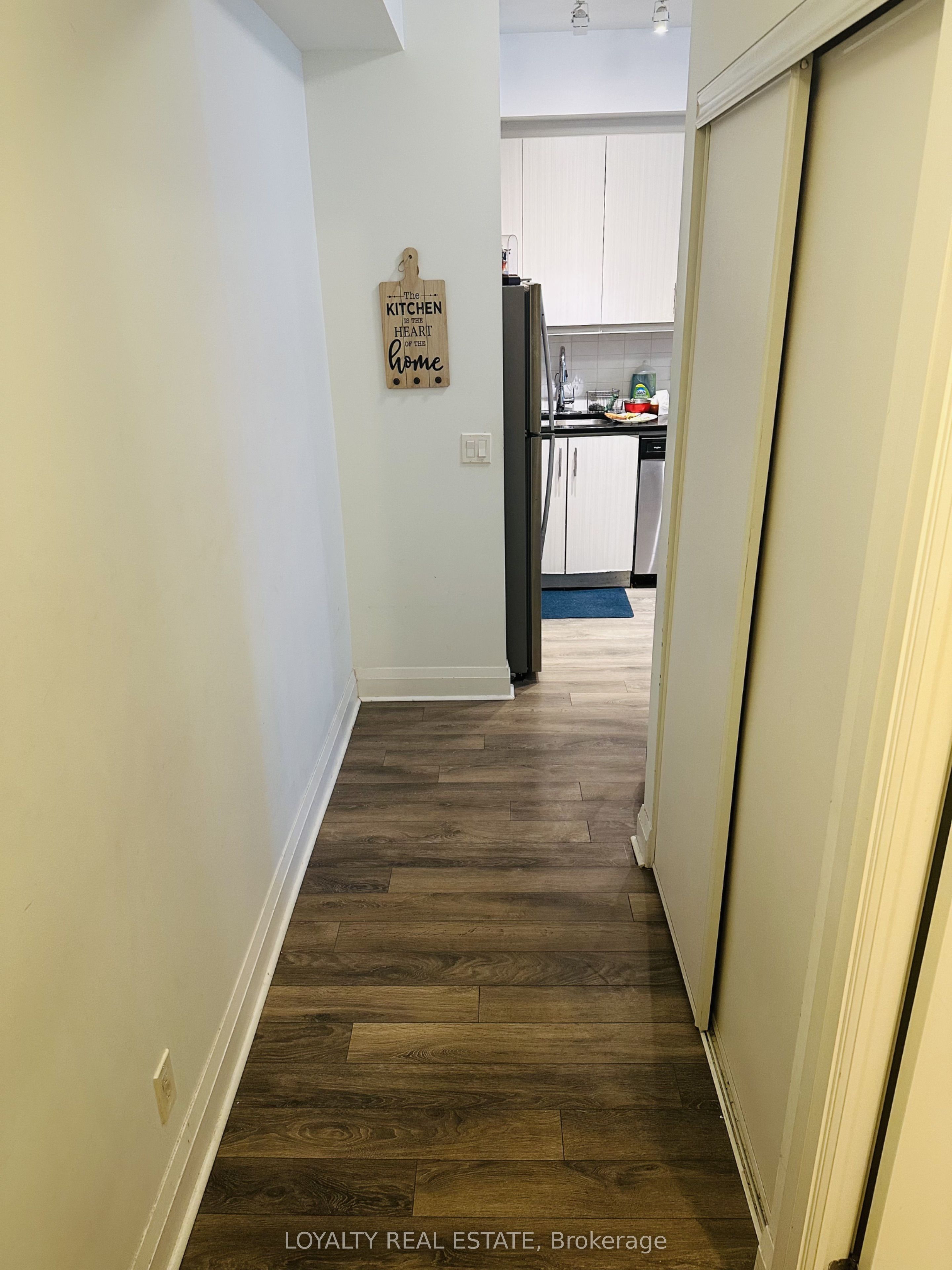 17 Zorra Street 901, Toronto, ON M8Z 4Z6 photo 5