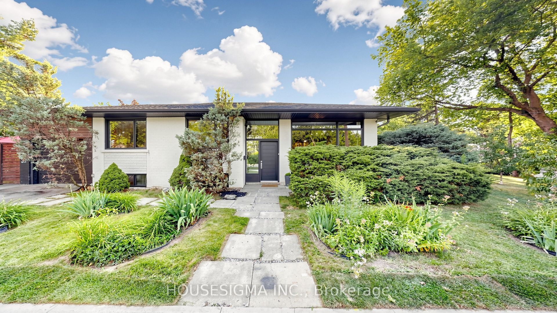 6 Koos Road, Toronto, ON M9C 1W3