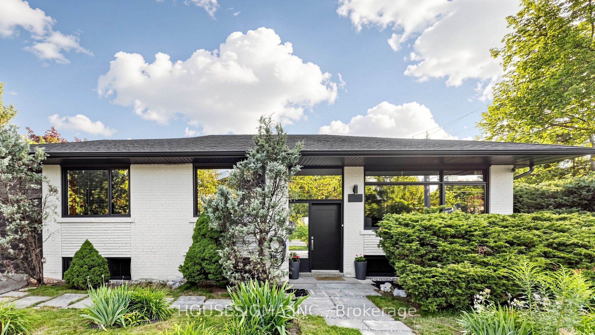 6 Koos Road, Toronto, ON M9C 1W3 photo 3
