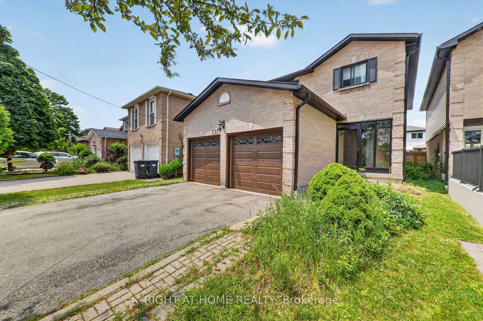 531 Wallenberg Crescent, Mississauga, ON L5B 3L8 photo 3