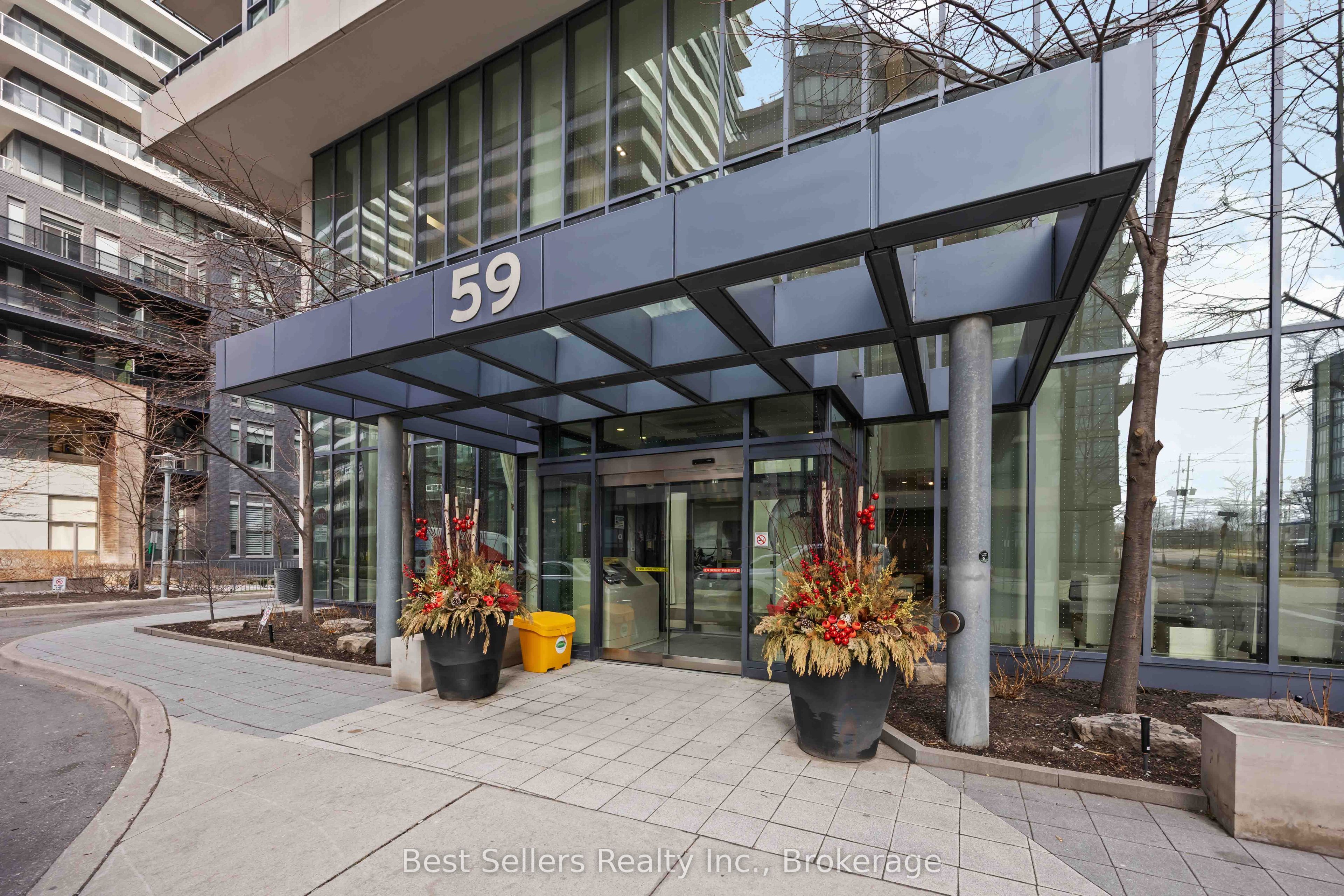 59 Annie Craig Drive 2108, Toronto, ON M8V 0C4 photo 2