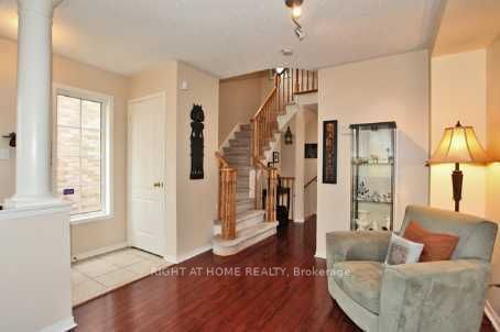 5986 Long Valley Road, Mississauga, ON L5M 6K4 photo 3