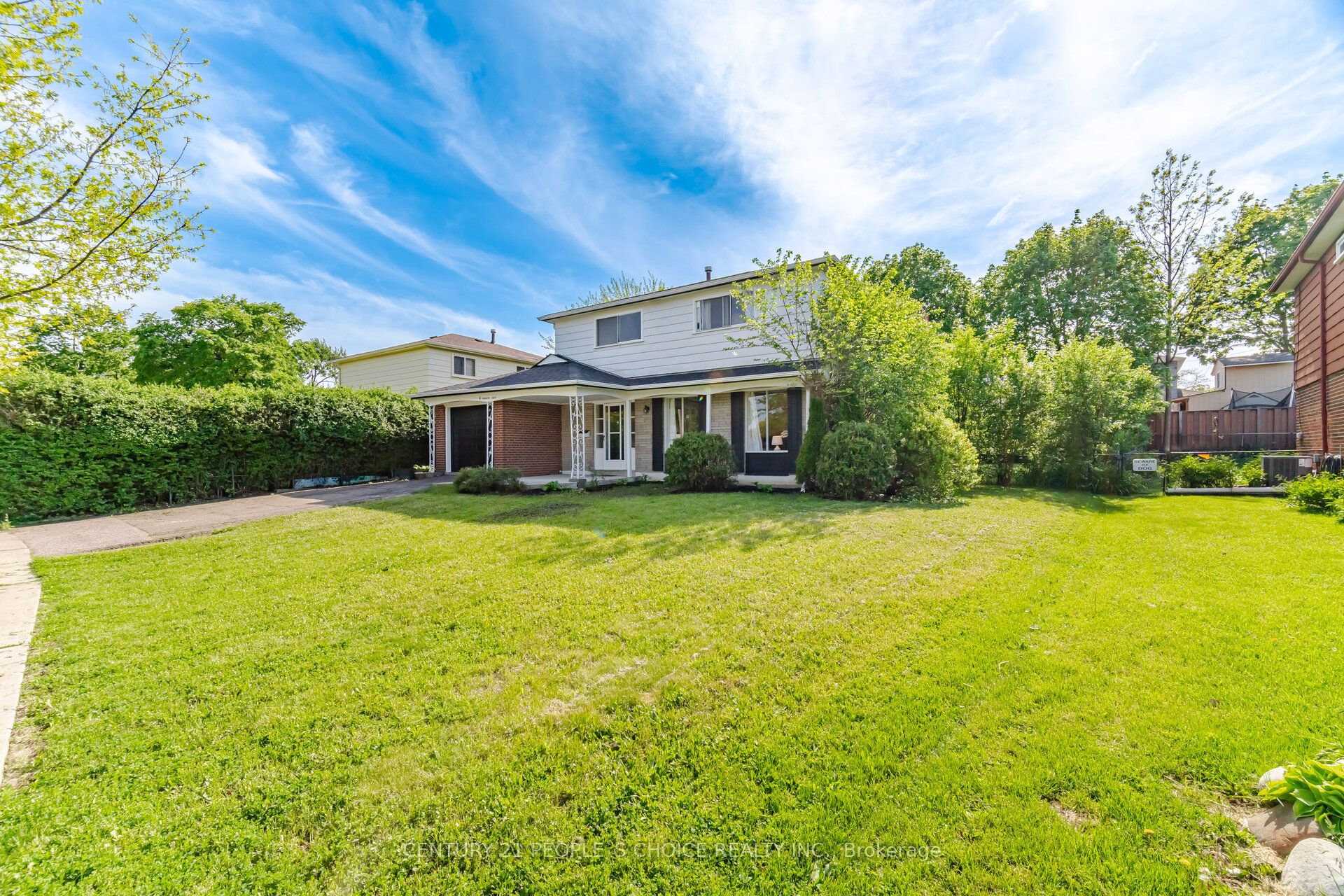 4 Furness Crescent, Toronto, ON M9V 3V1 photo 2