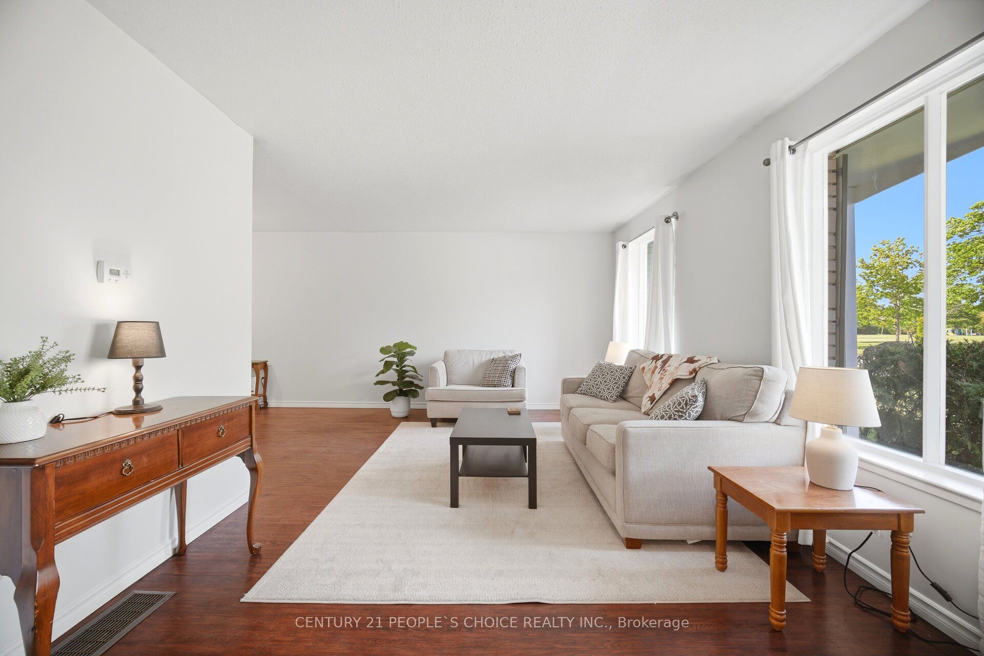 4 Furness Crescent, Toronto, ON M9V 3V1 photo 5