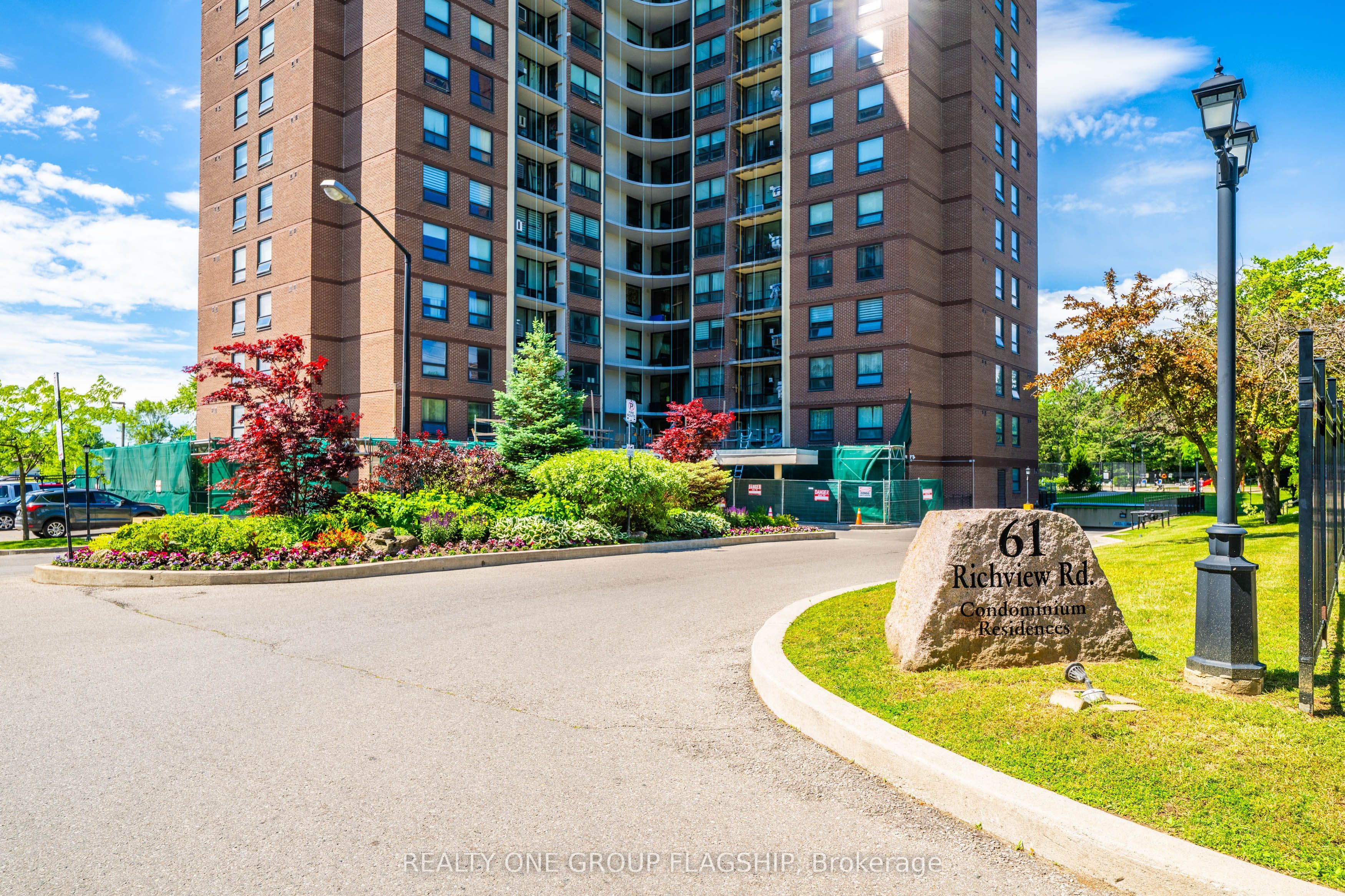 61 Richview Road 1401, Toronto, ON M9A 4M8 photo 2