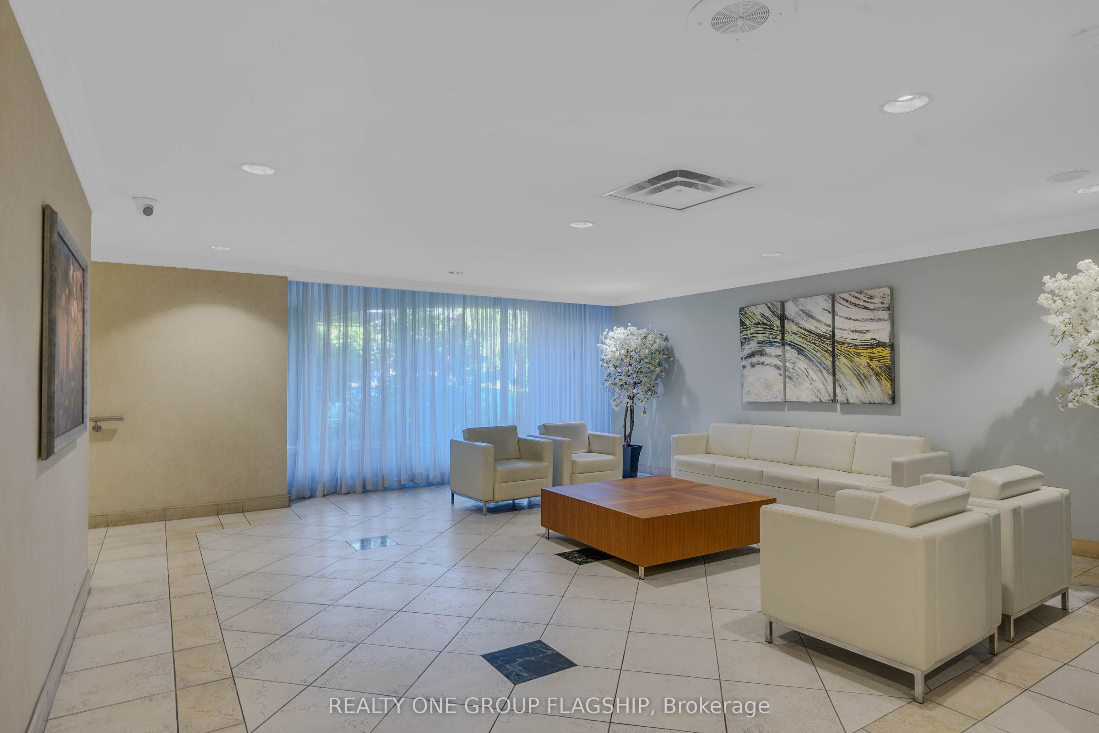61 Richview Road 1401, Toronto, ON M9A 4M8 photo 3
