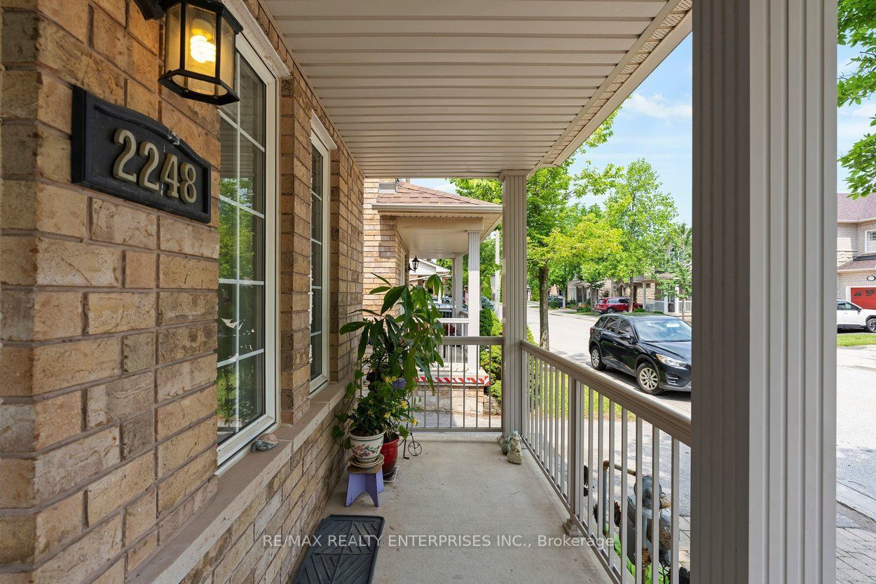 2248 Seton Crescent, Burlington, ON L7L 6Y4 photo 4