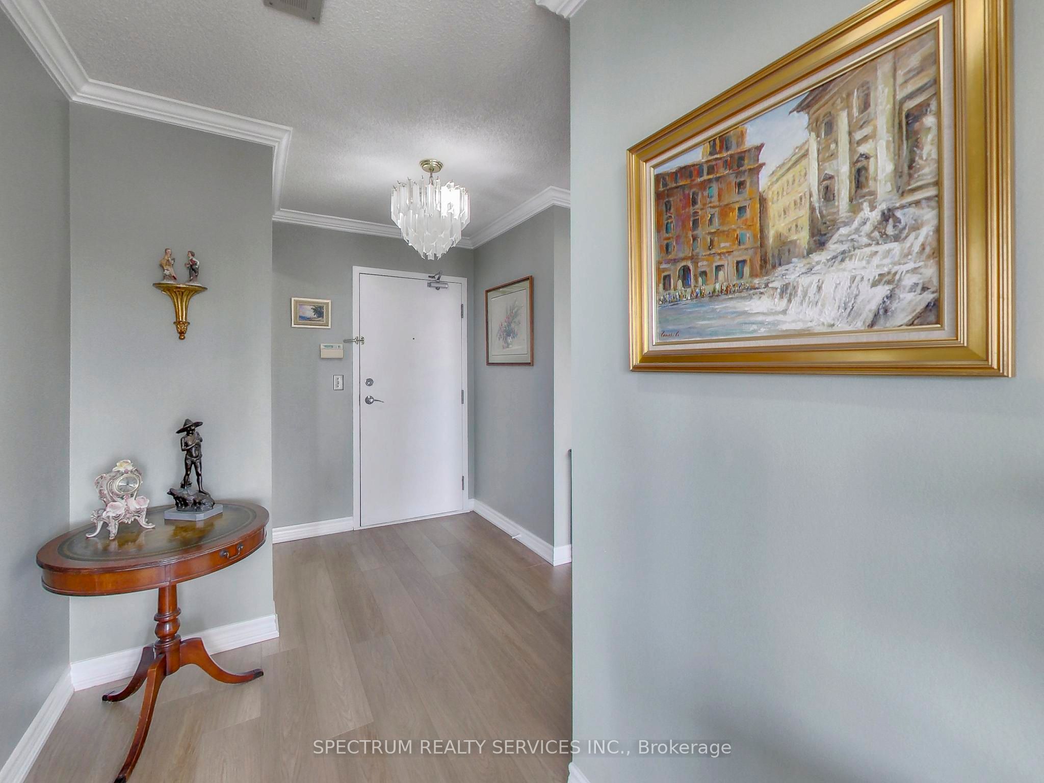 325 Webb Drive 1603E, Mississauga, ON L5B 4A1 photo 2