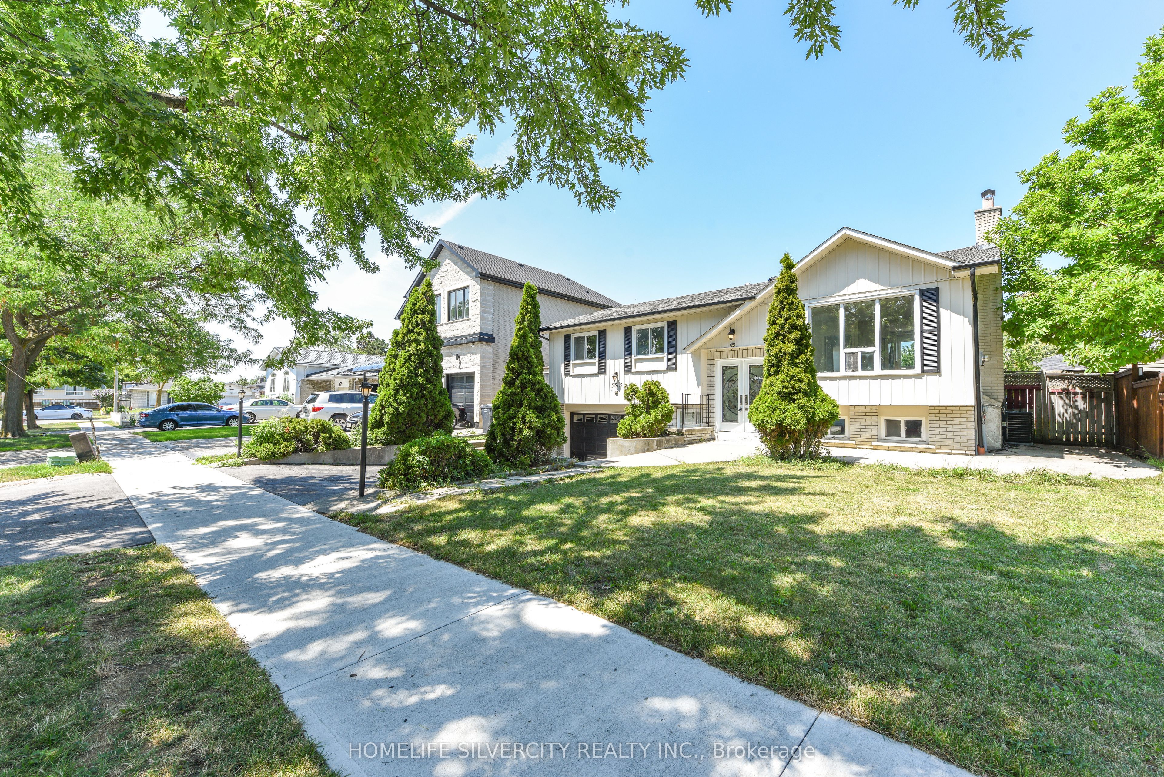 3315 Dwiggin Avenue, Mississauga, ON L4T 3J3 photo 4