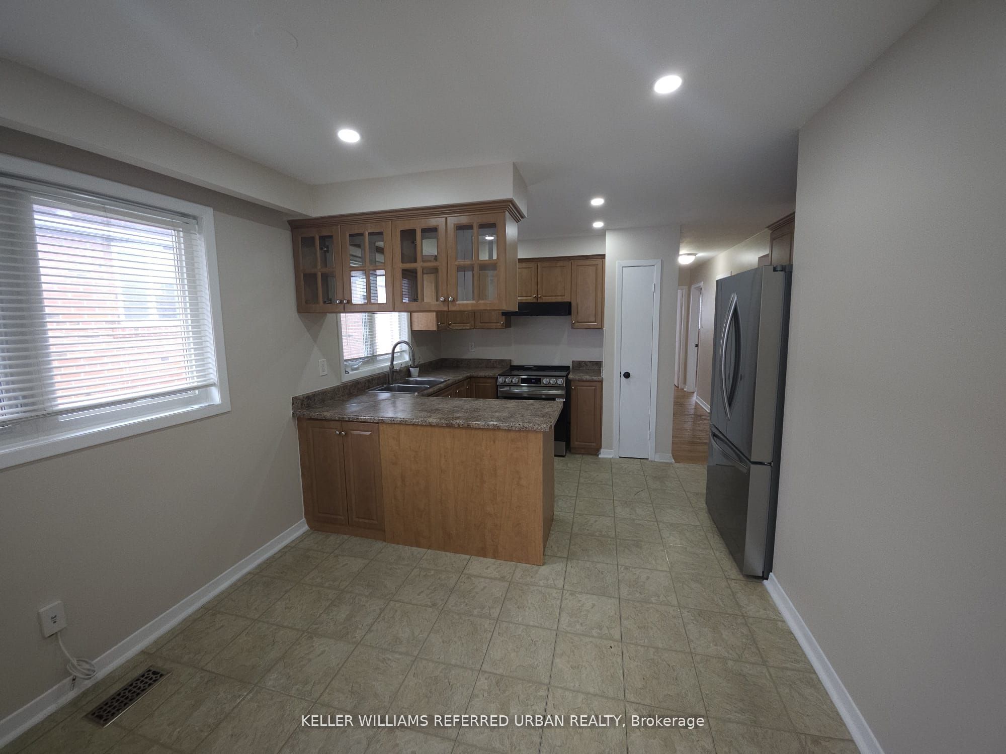 30 Picaro Drive, Toronto, ON M3N 2B5 photo 4