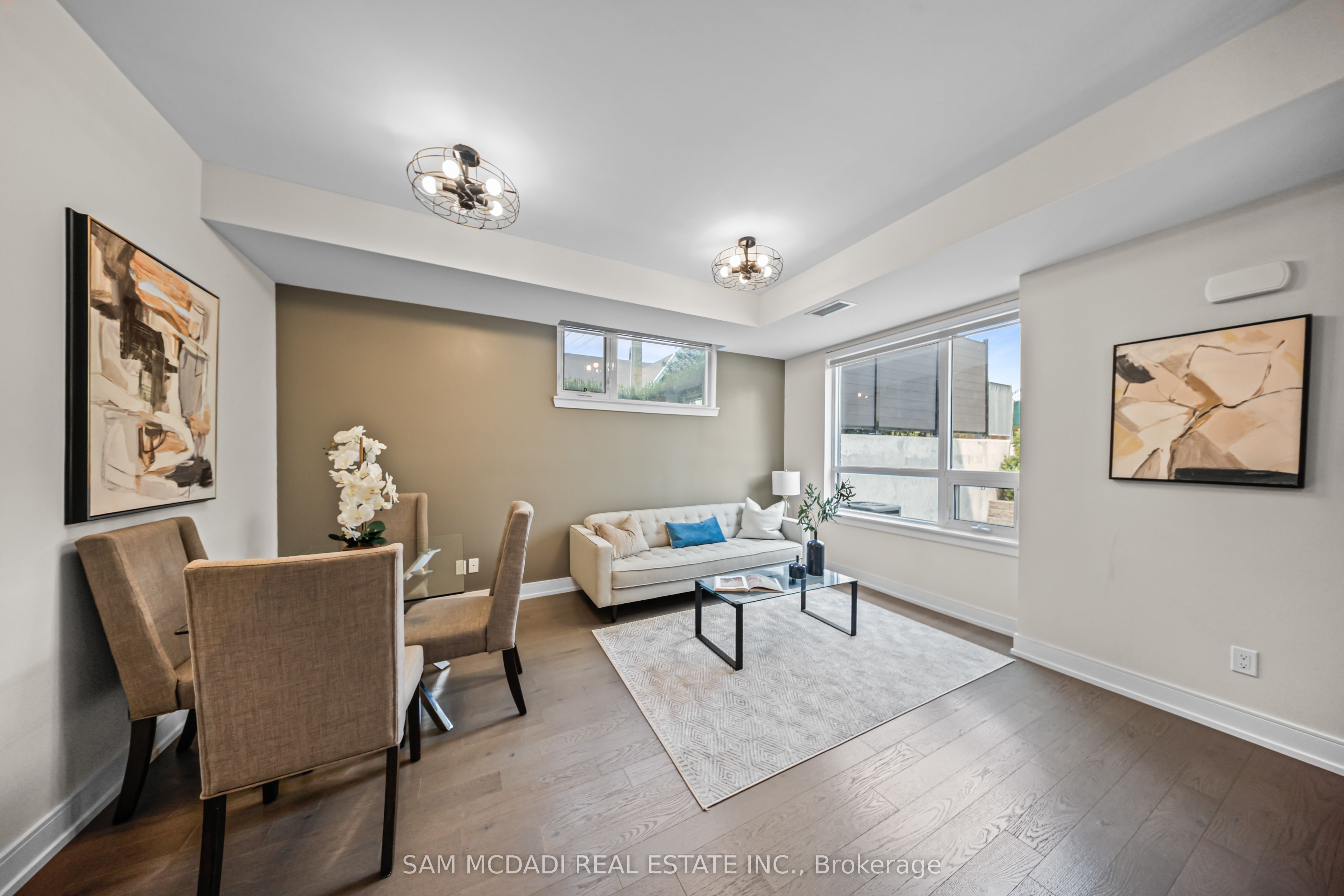 670 Atwater Avenue 1, Mississauga, ON L5G 0B6 photo 2